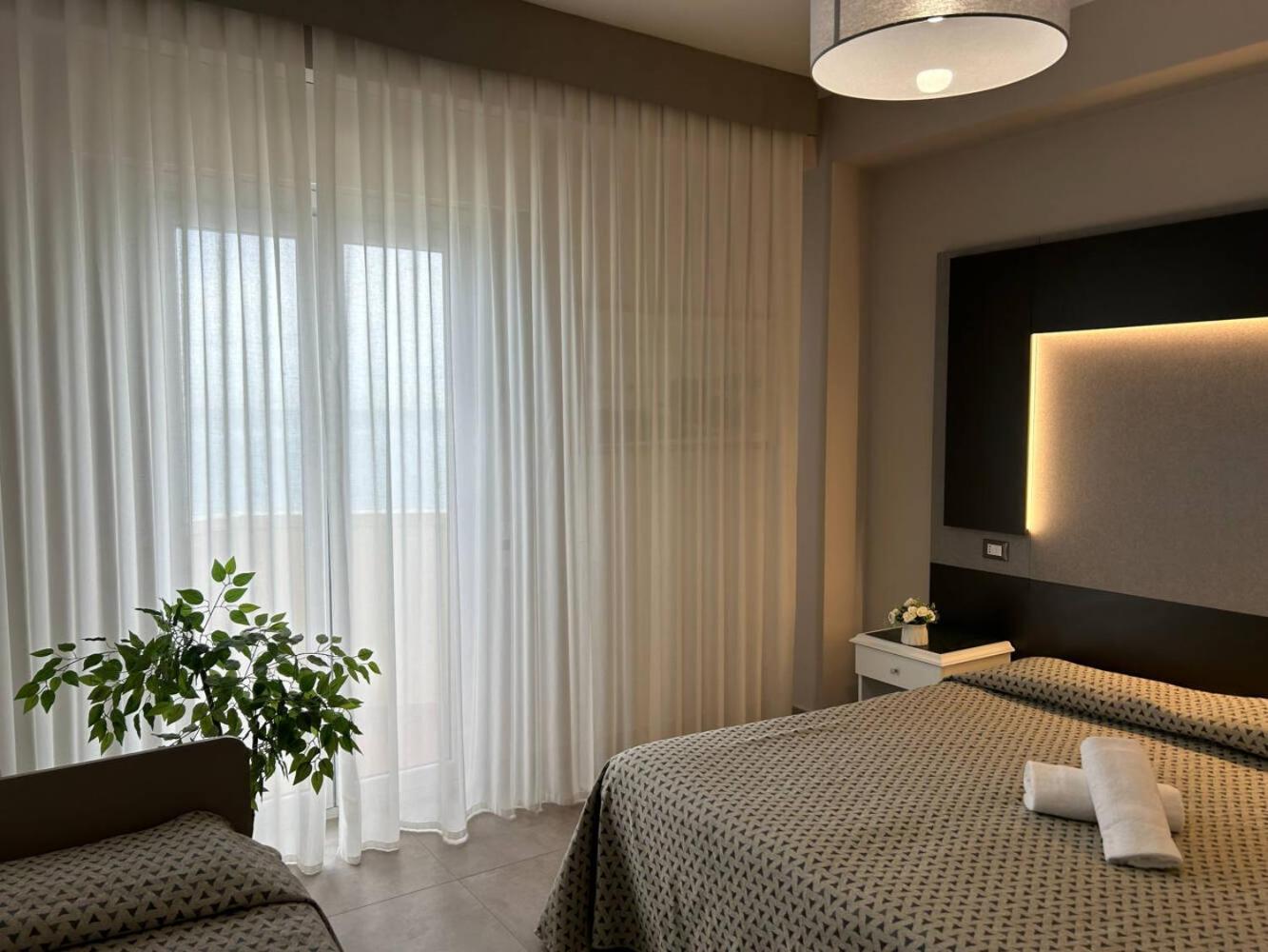Standard Triple Room photo 2