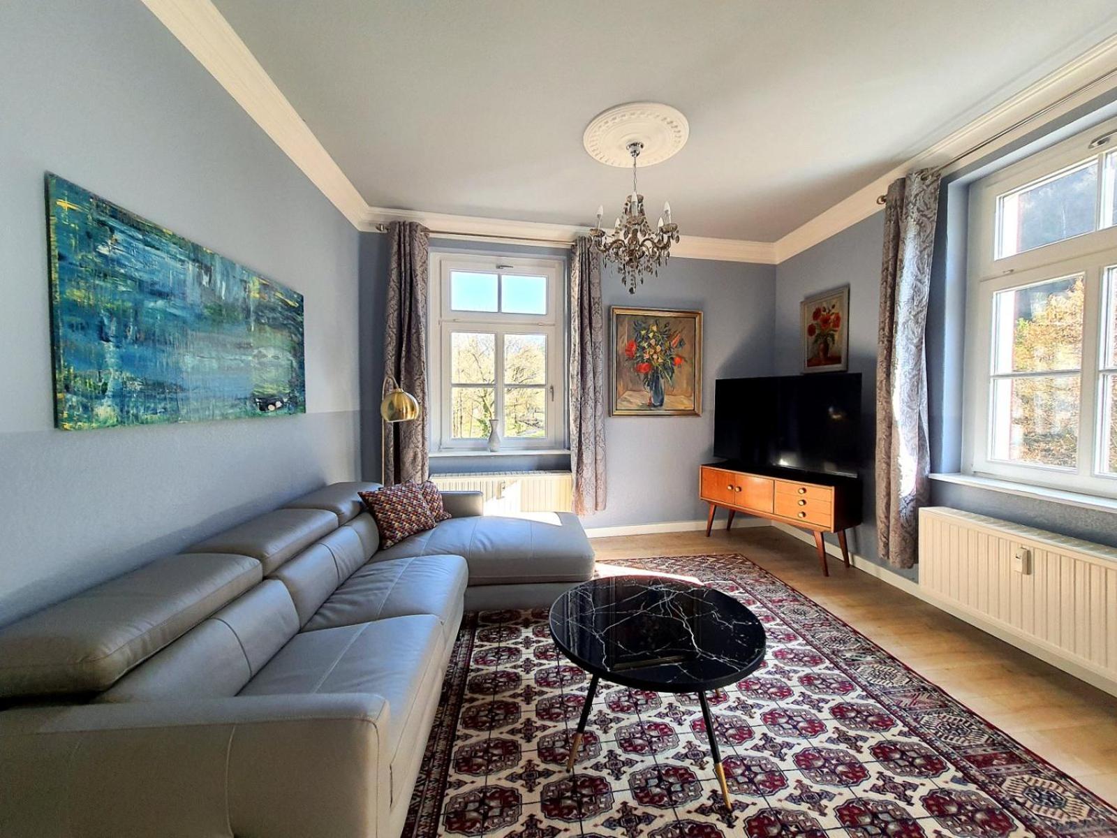 Apartment with Balcony photo 1