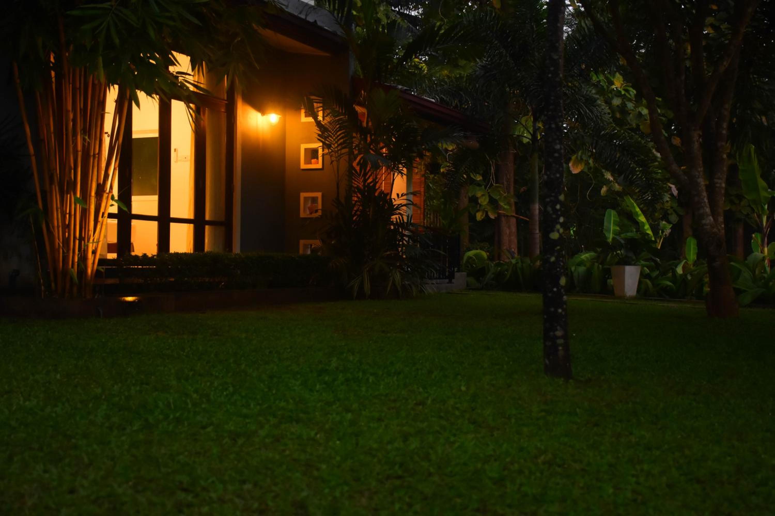 Triple Room with Garden View