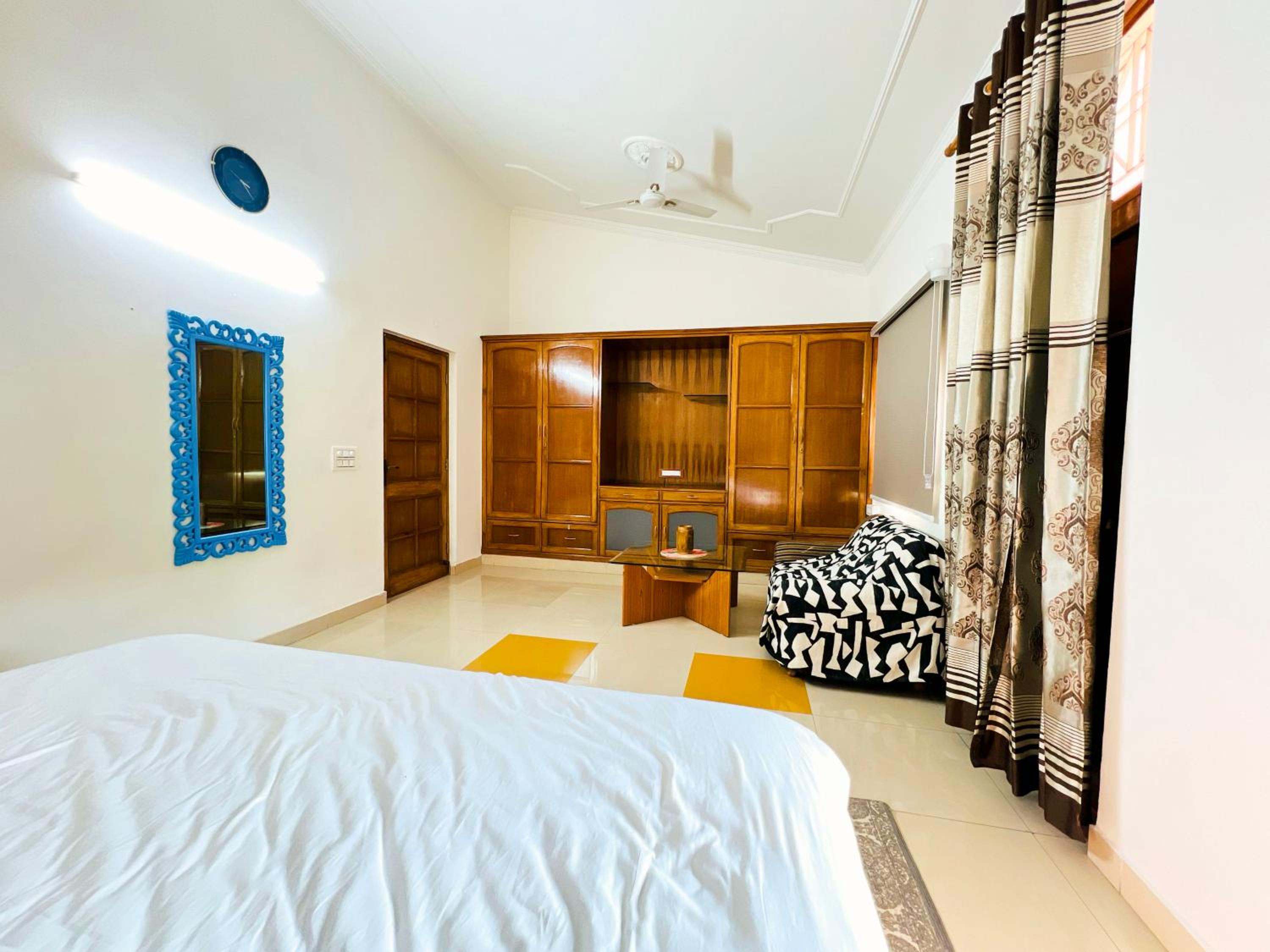 Family Room with Balcony photo 1