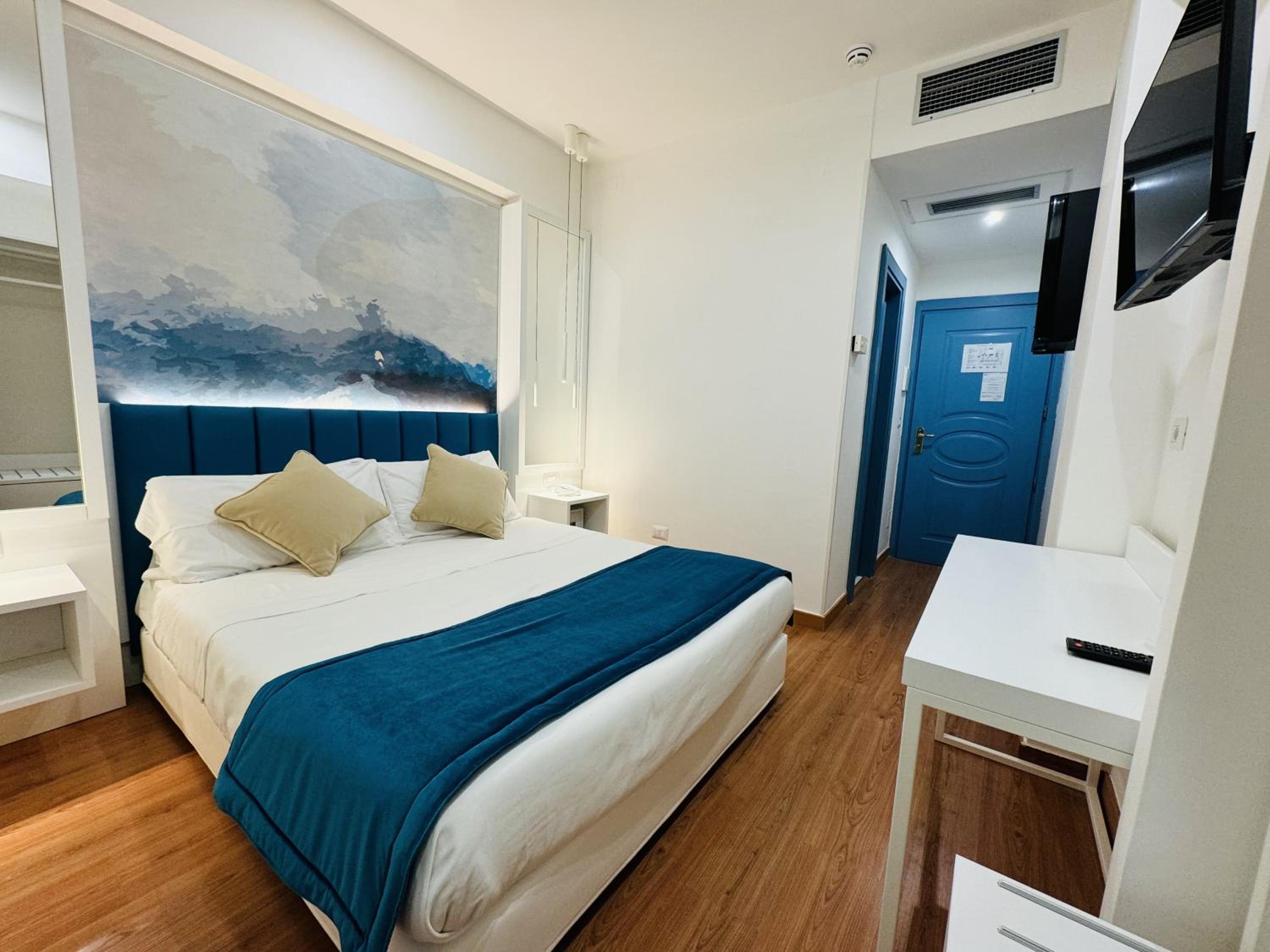 Single Room photo 3