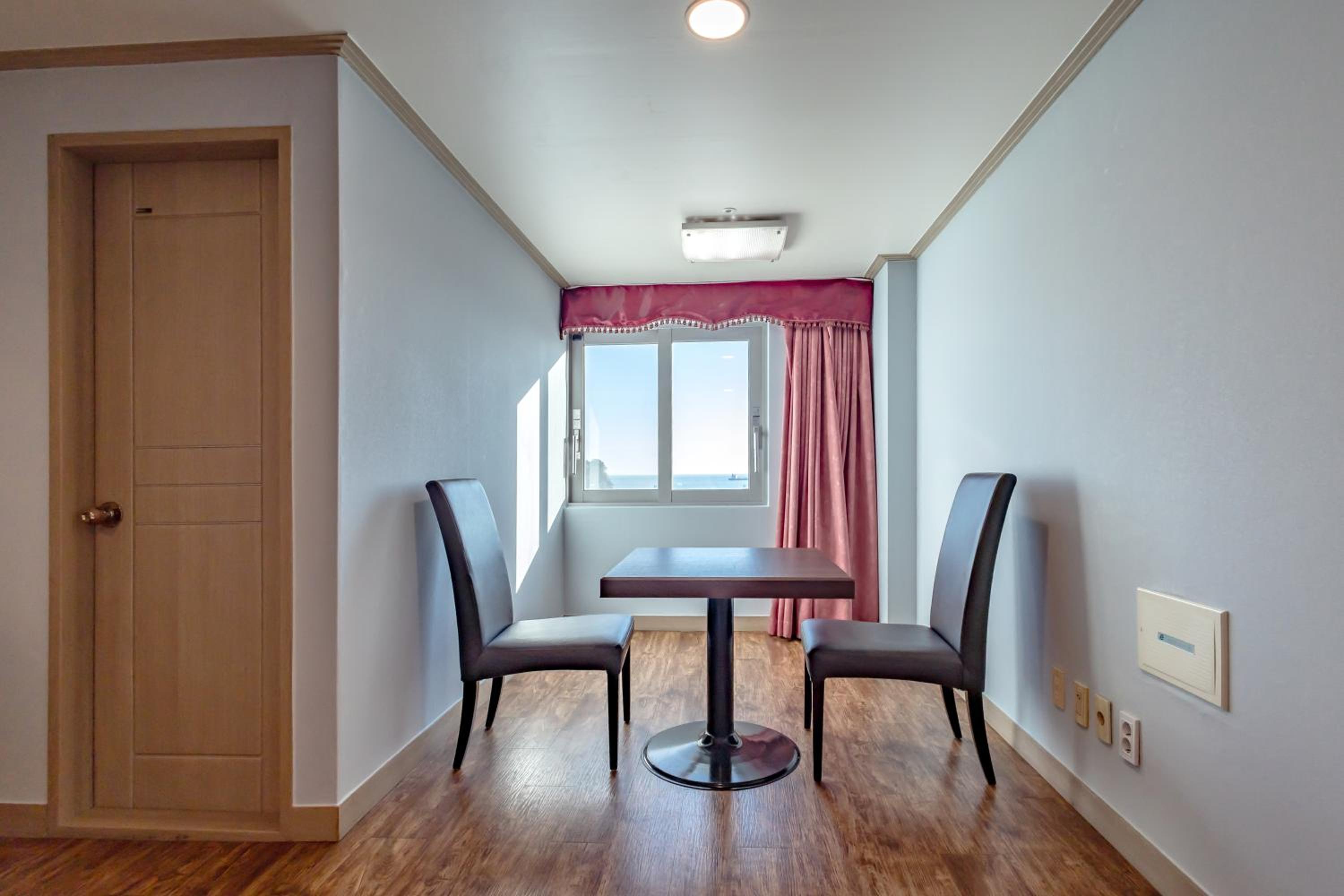 Deluxe Double Room With Ocean View photo 3