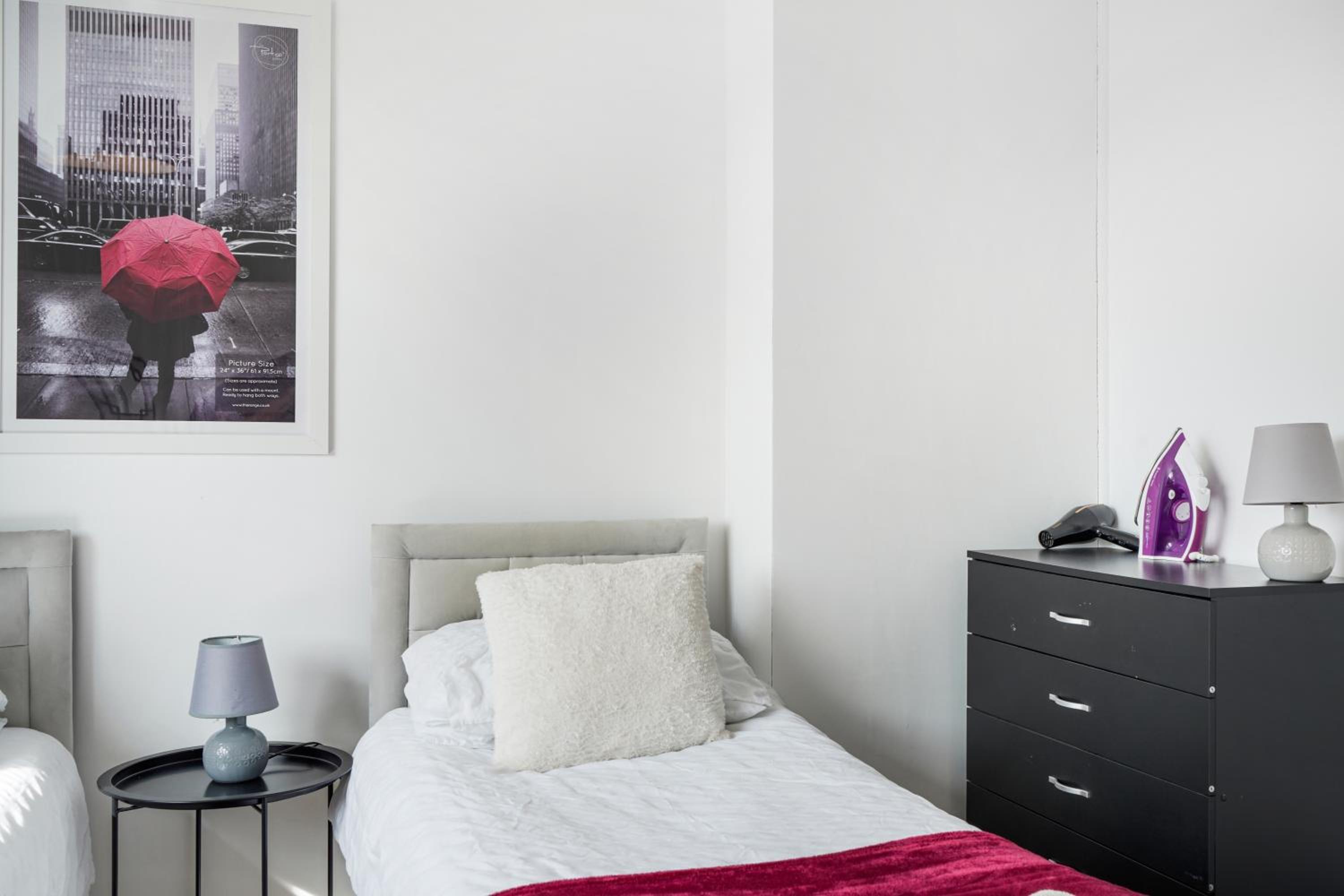 Three-Bedroom House photo 2
