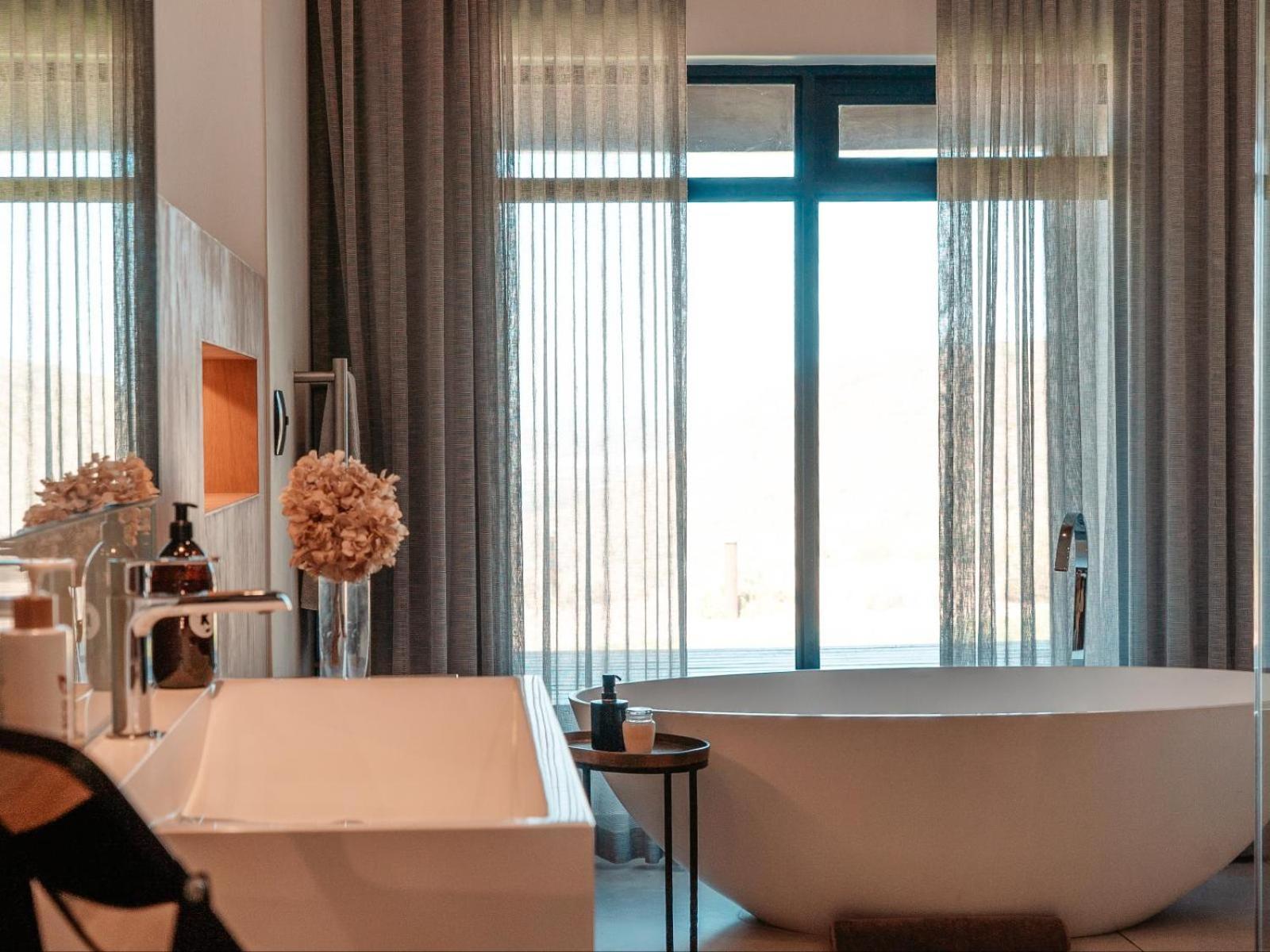 Superior Suite - Photo 17
