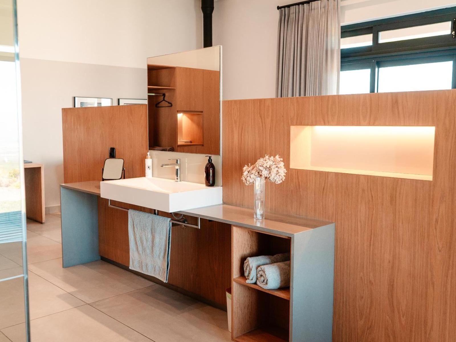 Superior Suite - Photo 15