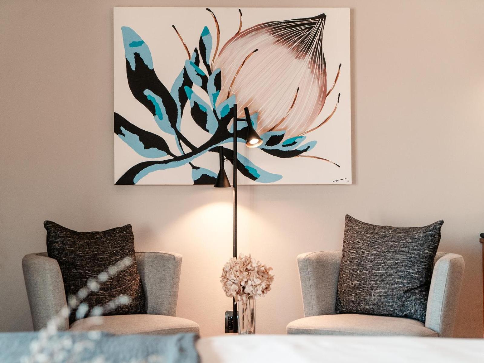 Superior Suite - Photo 14