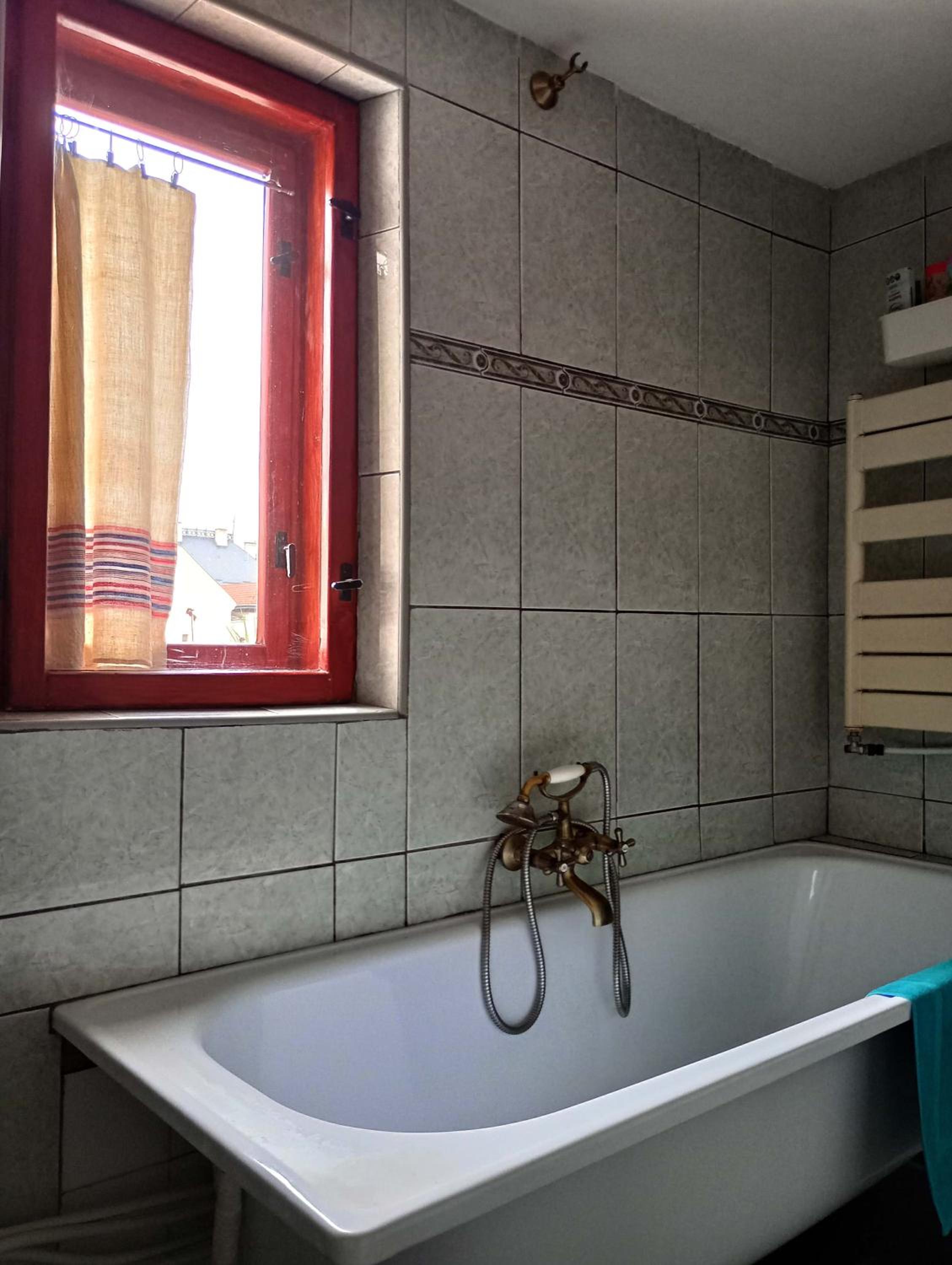 Two-Bedroom Apartment - Photo 22