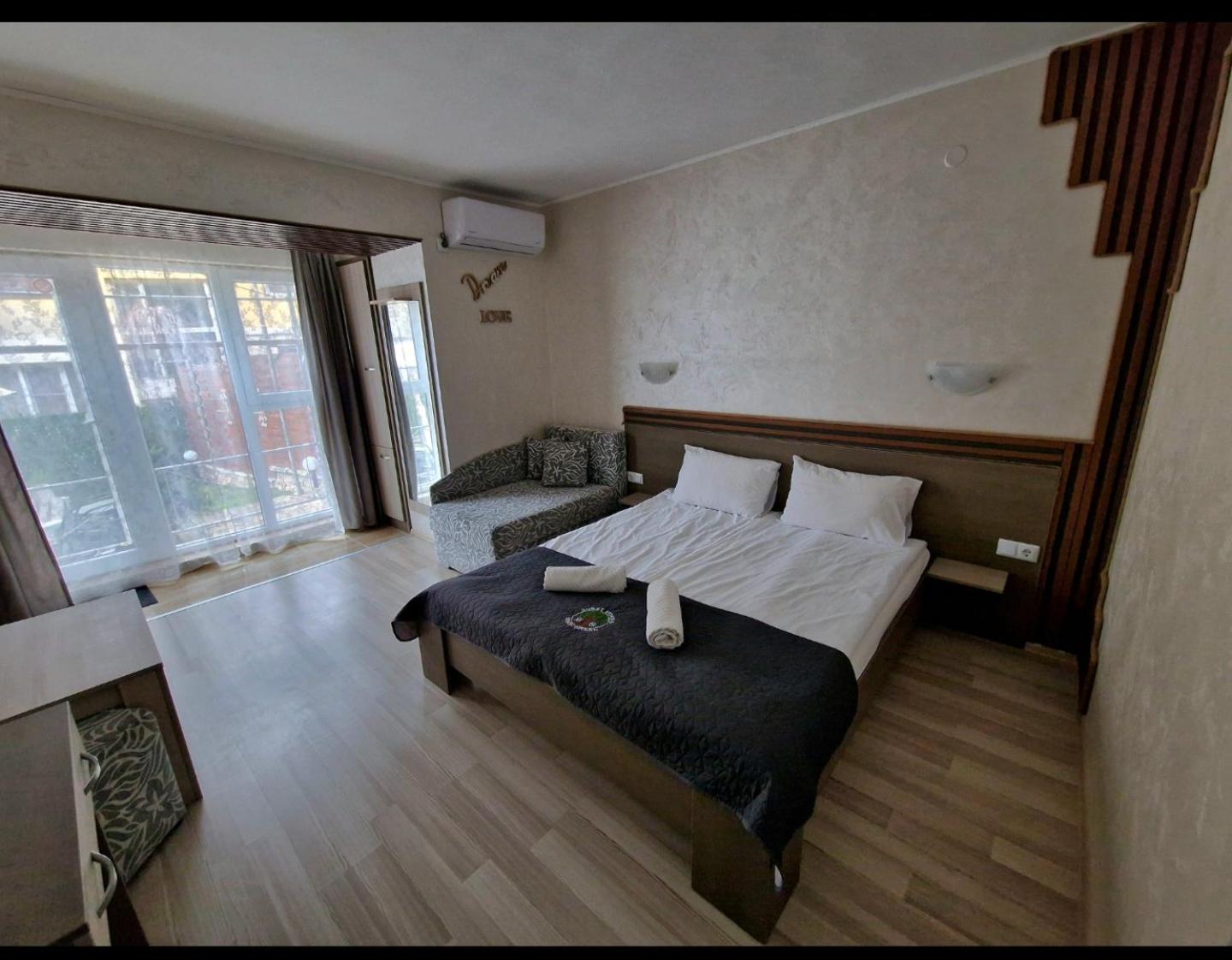 Comfort Triple Room