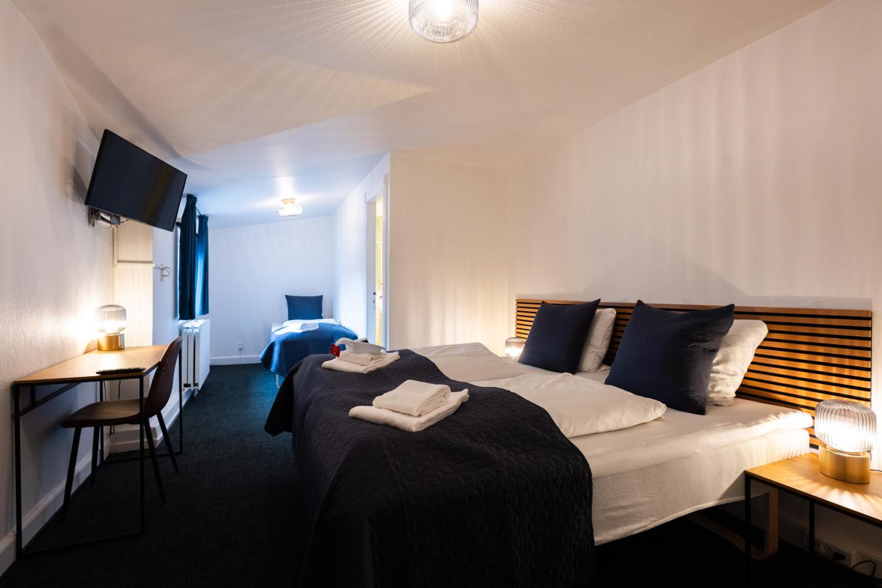Double Room - Photo 1