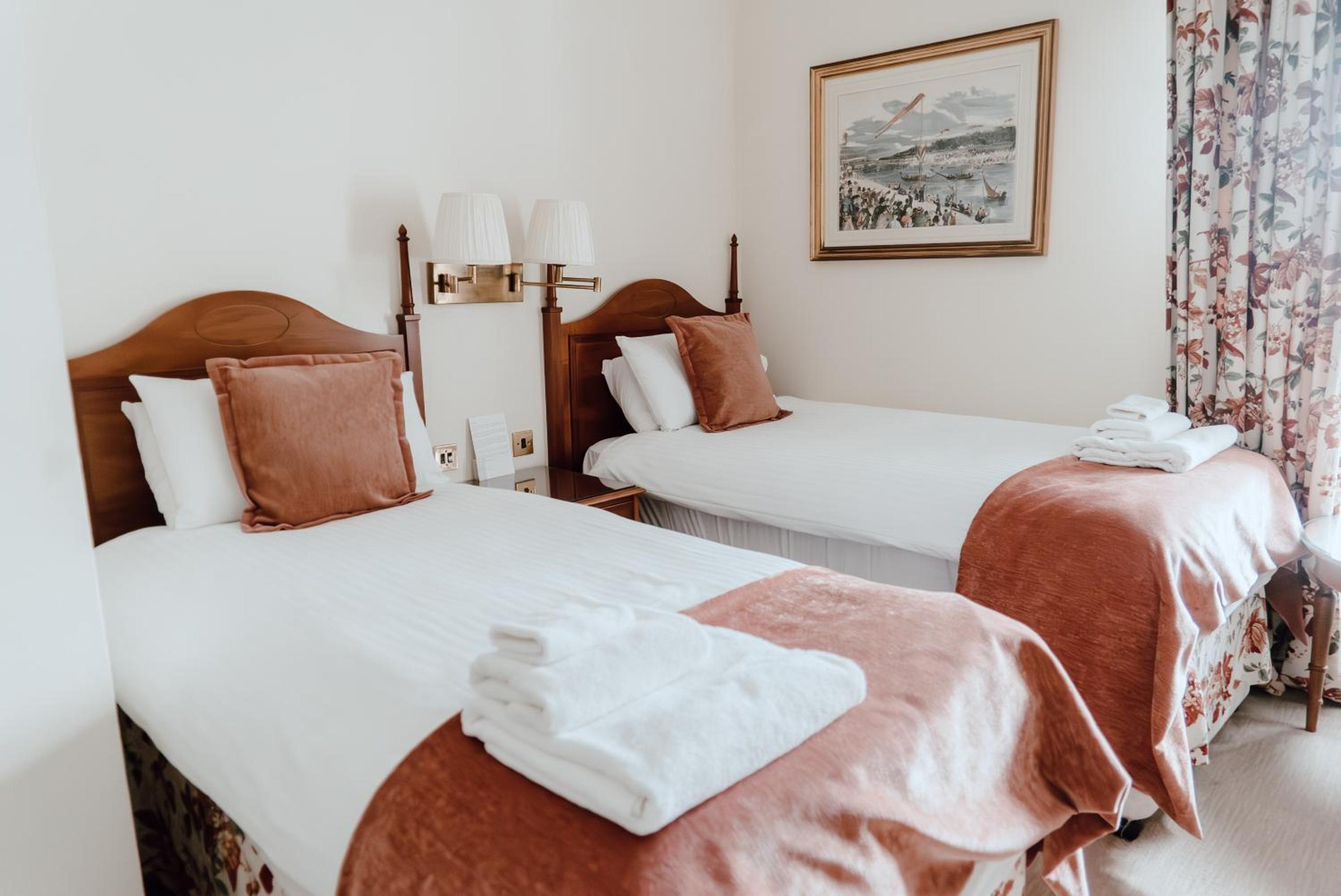 Twin Room with Sea View