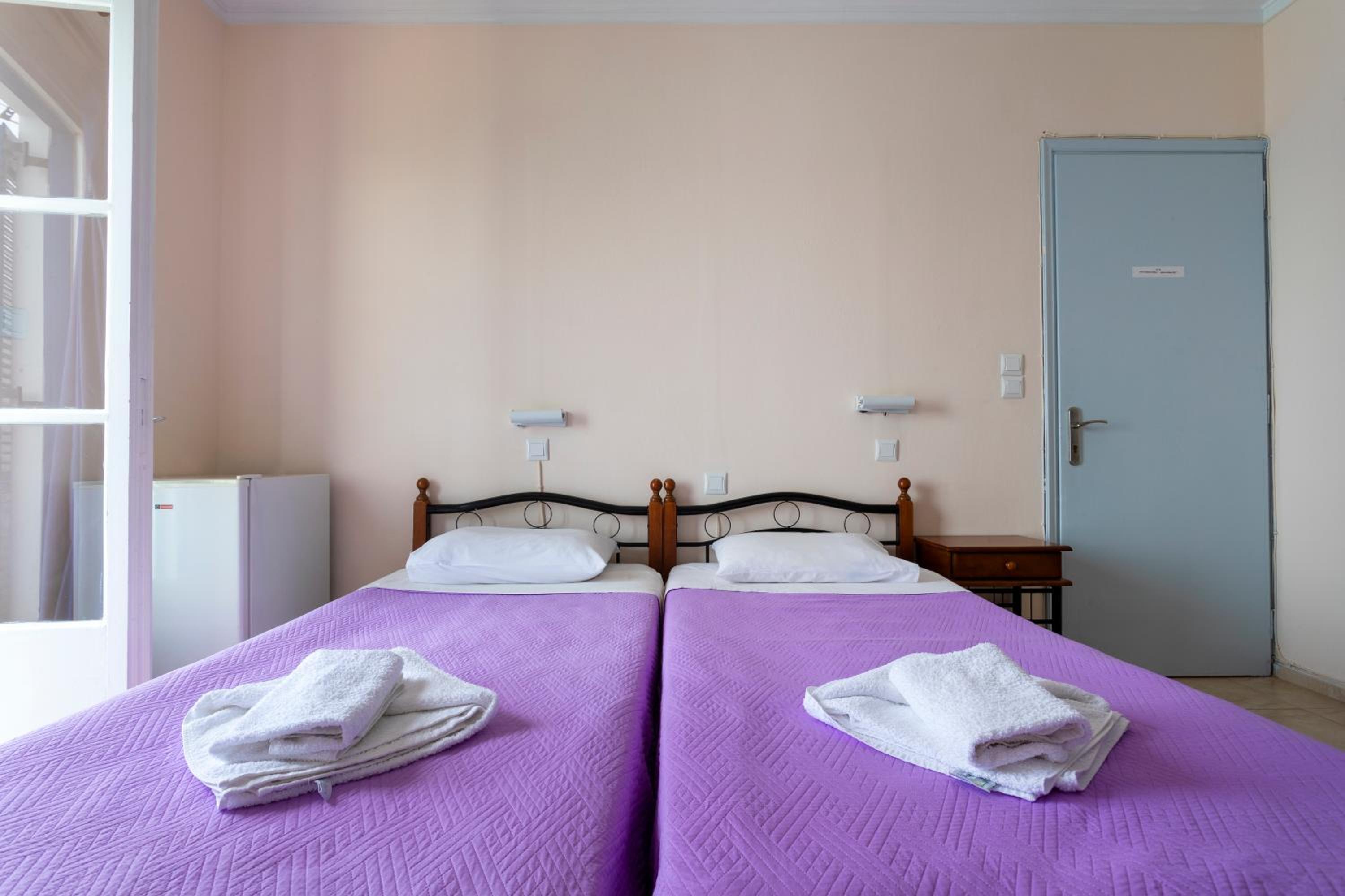 Double or Twin Room photo 2