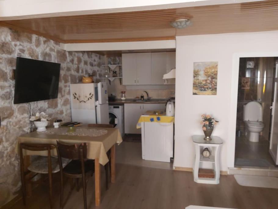 Two-Bedroom House photo 2