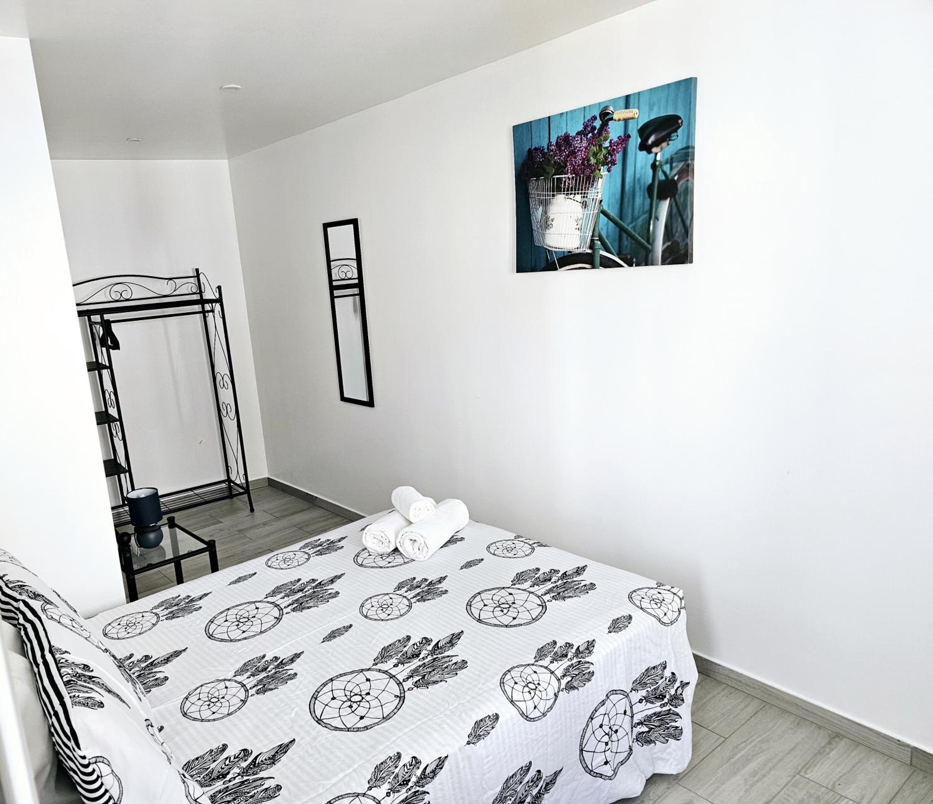 One-Bedroom House photo 3