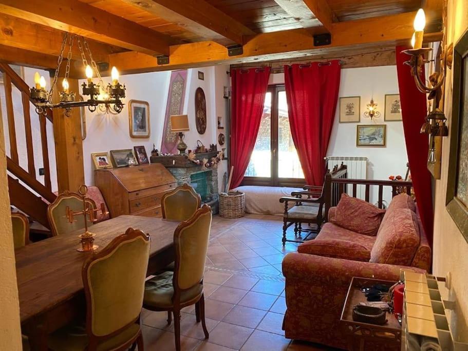 Four-Bedroom House photo 3