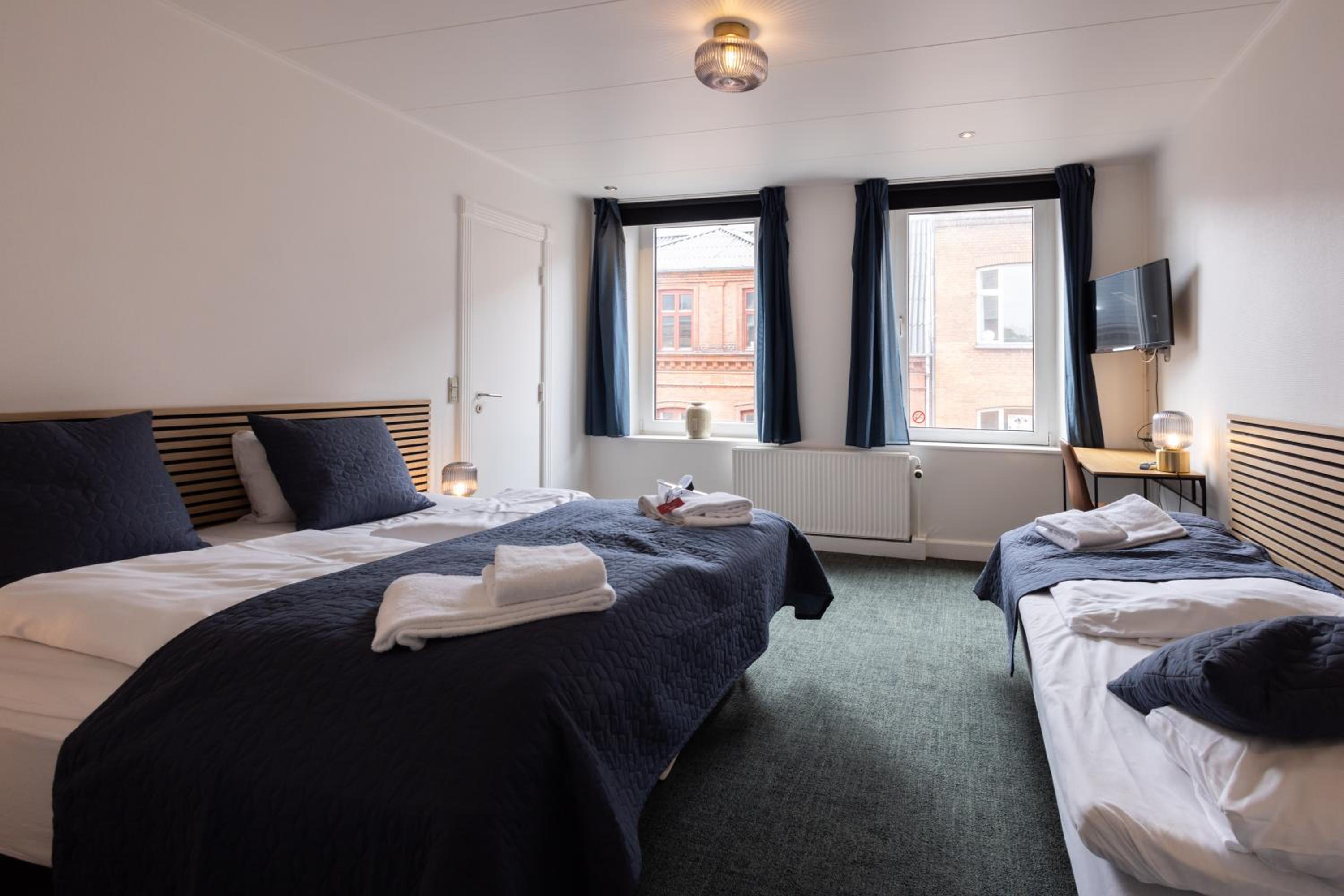 Double Room - Photo 3