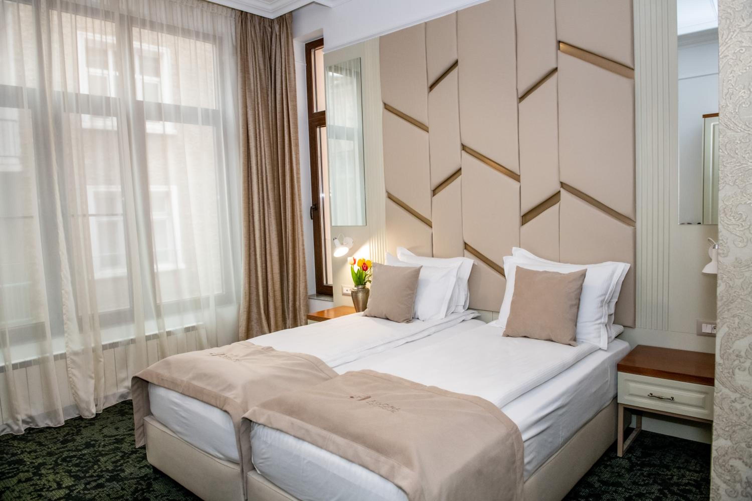 Boutique Double or Twin Room with Street View photo 1