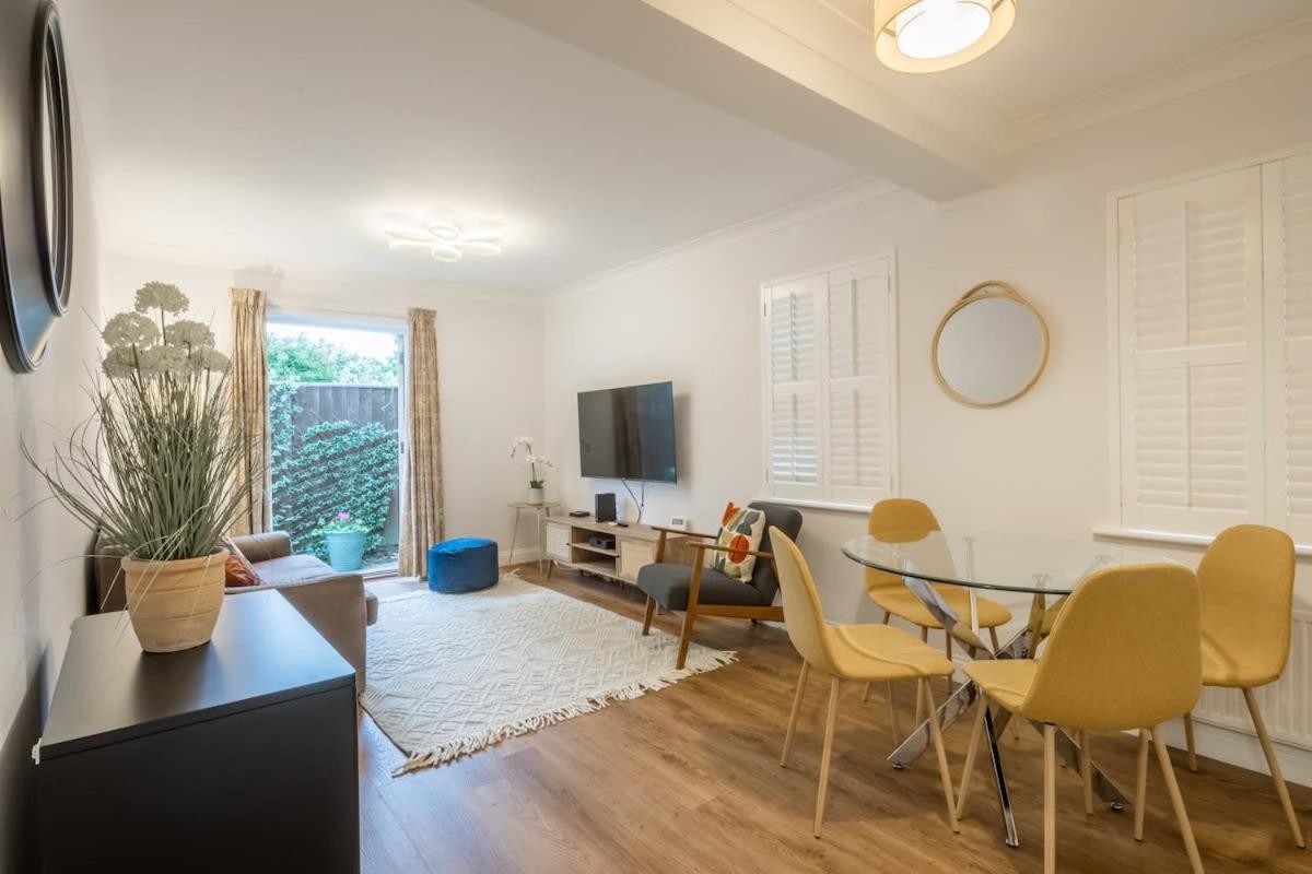 Apartment photo 1