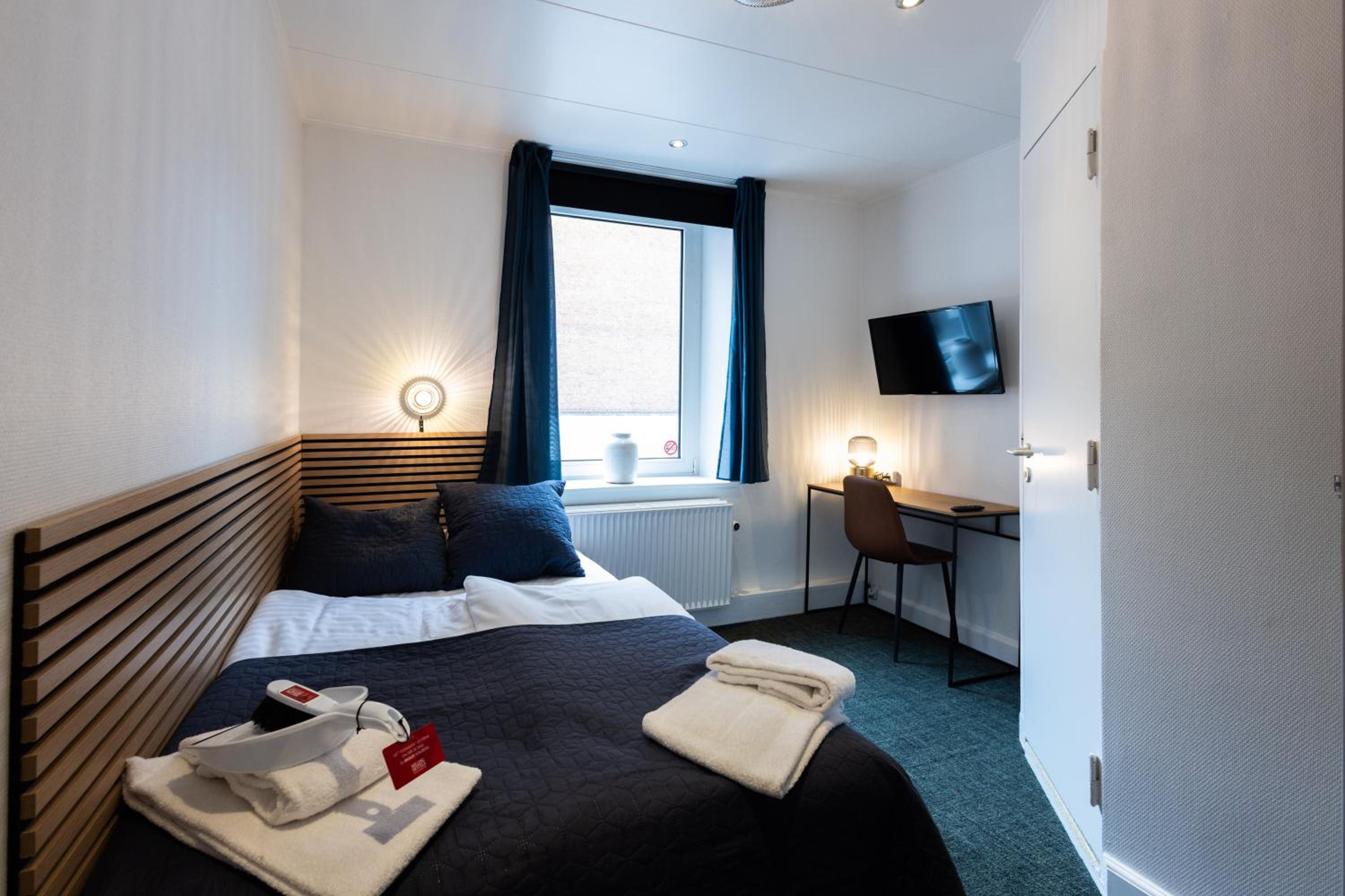 Small Single Room photo 1
