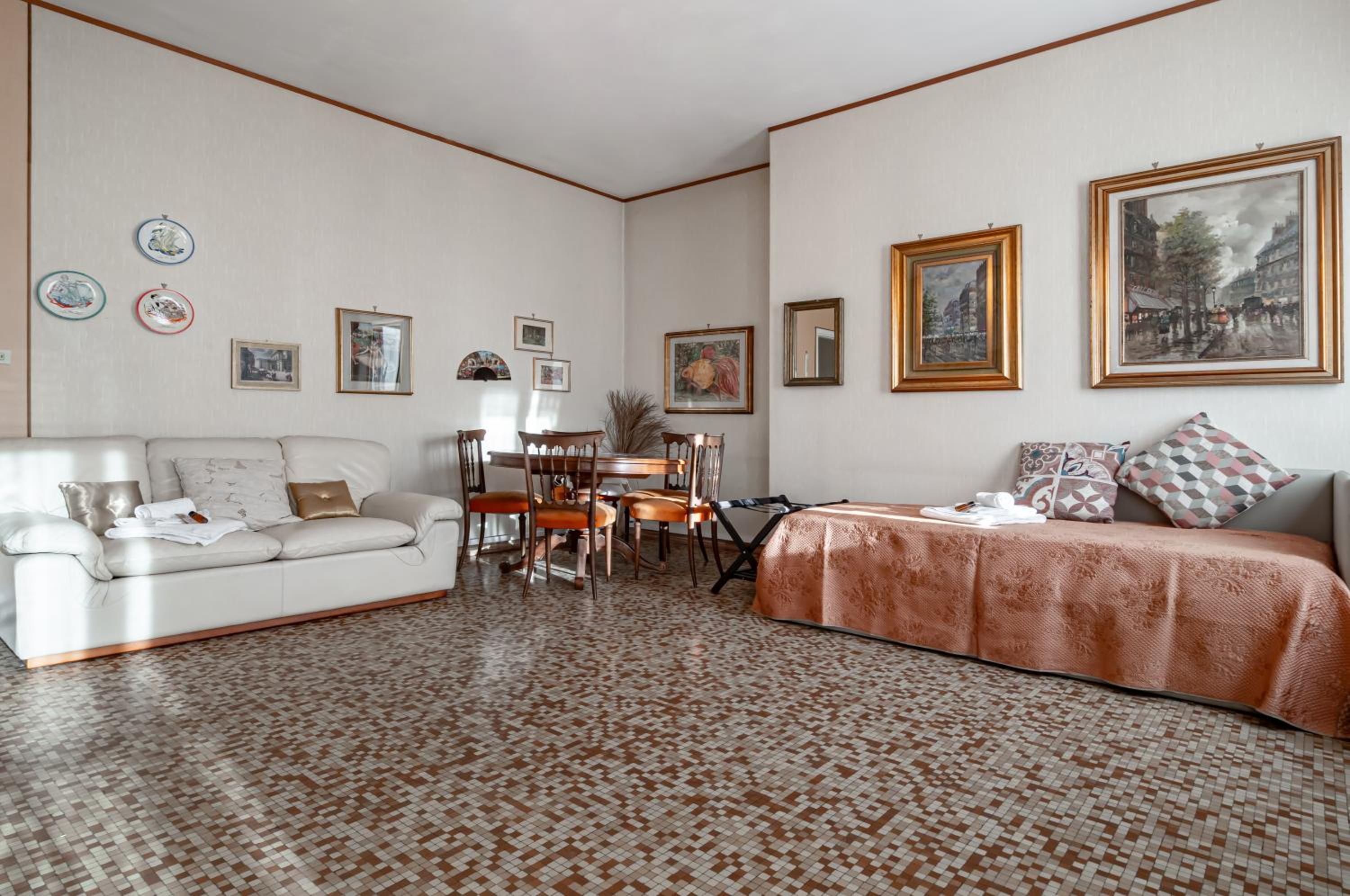 One-Bedroom Apartment