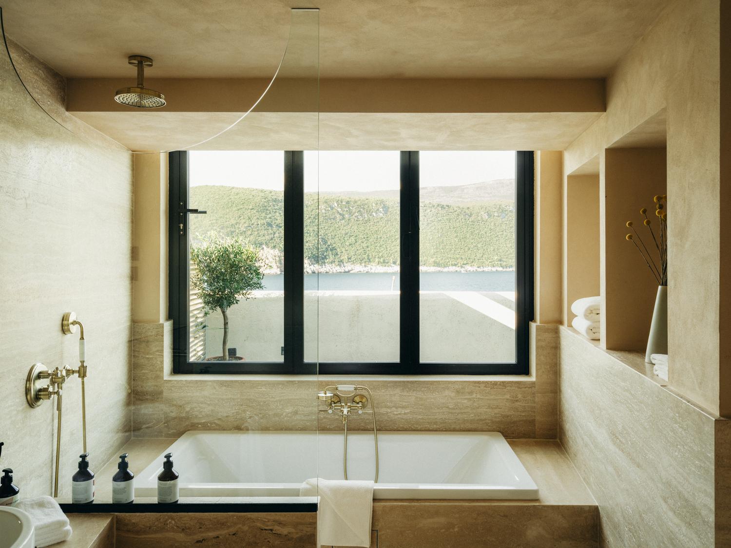 Panoramic Suite - Photo 4