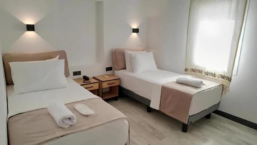 Double Room - Photo 2