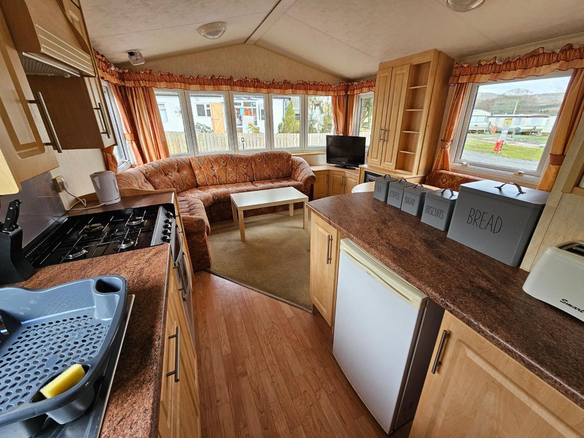 Two-Bedroom Holiday Home NO DOGS ALLOWED photo 3