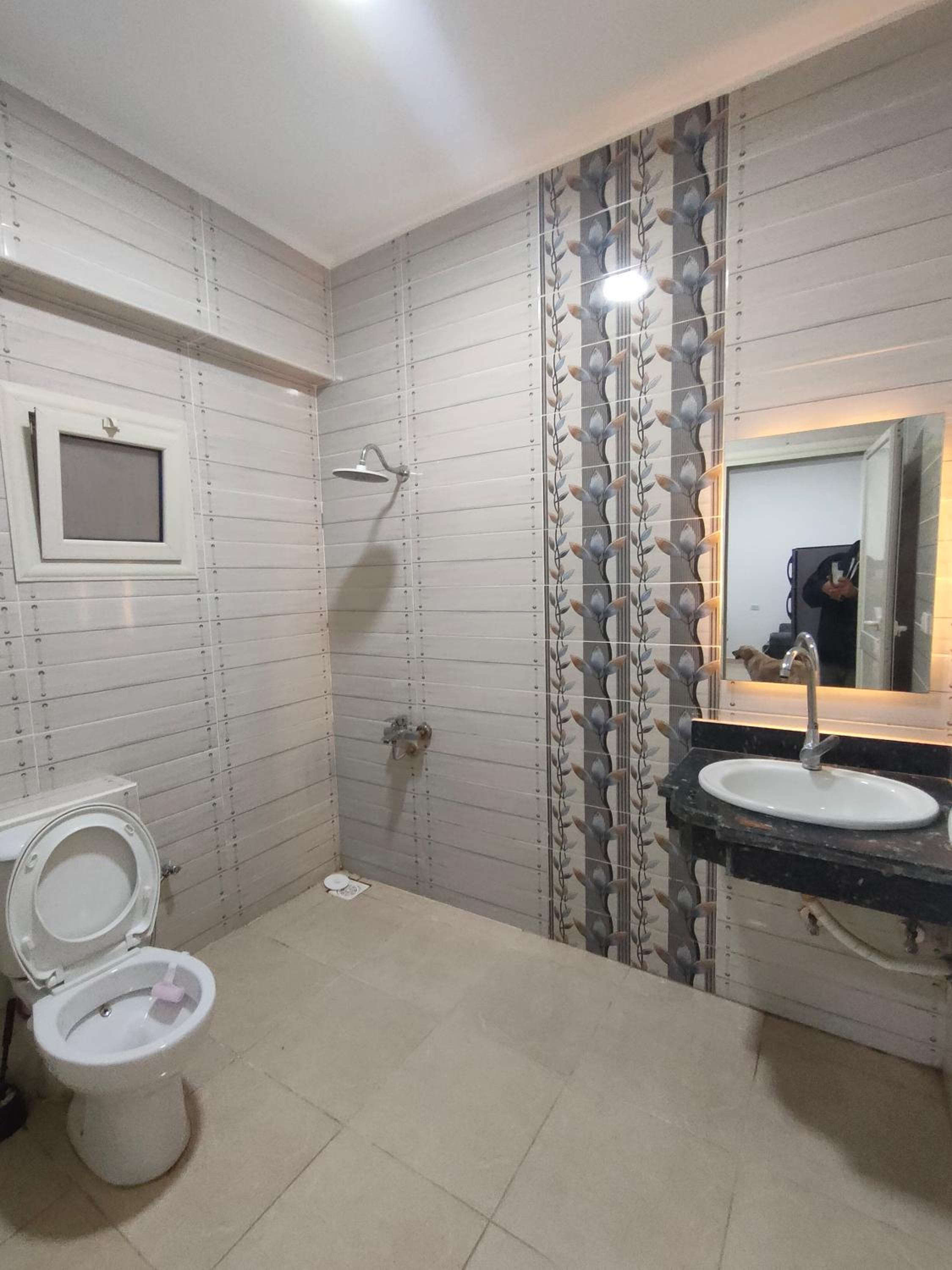 Two-Bedroom Apartment with Balcony photo 3