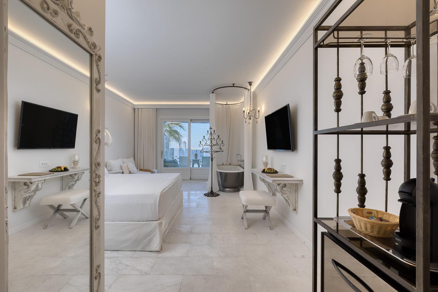 Premium Aegean Room with Private Pool and Garden View - Photo 6