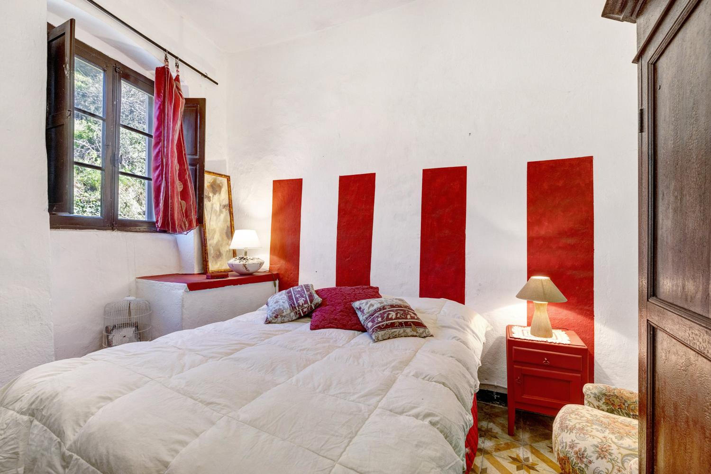 One-Bedroom Apartment with Garden View