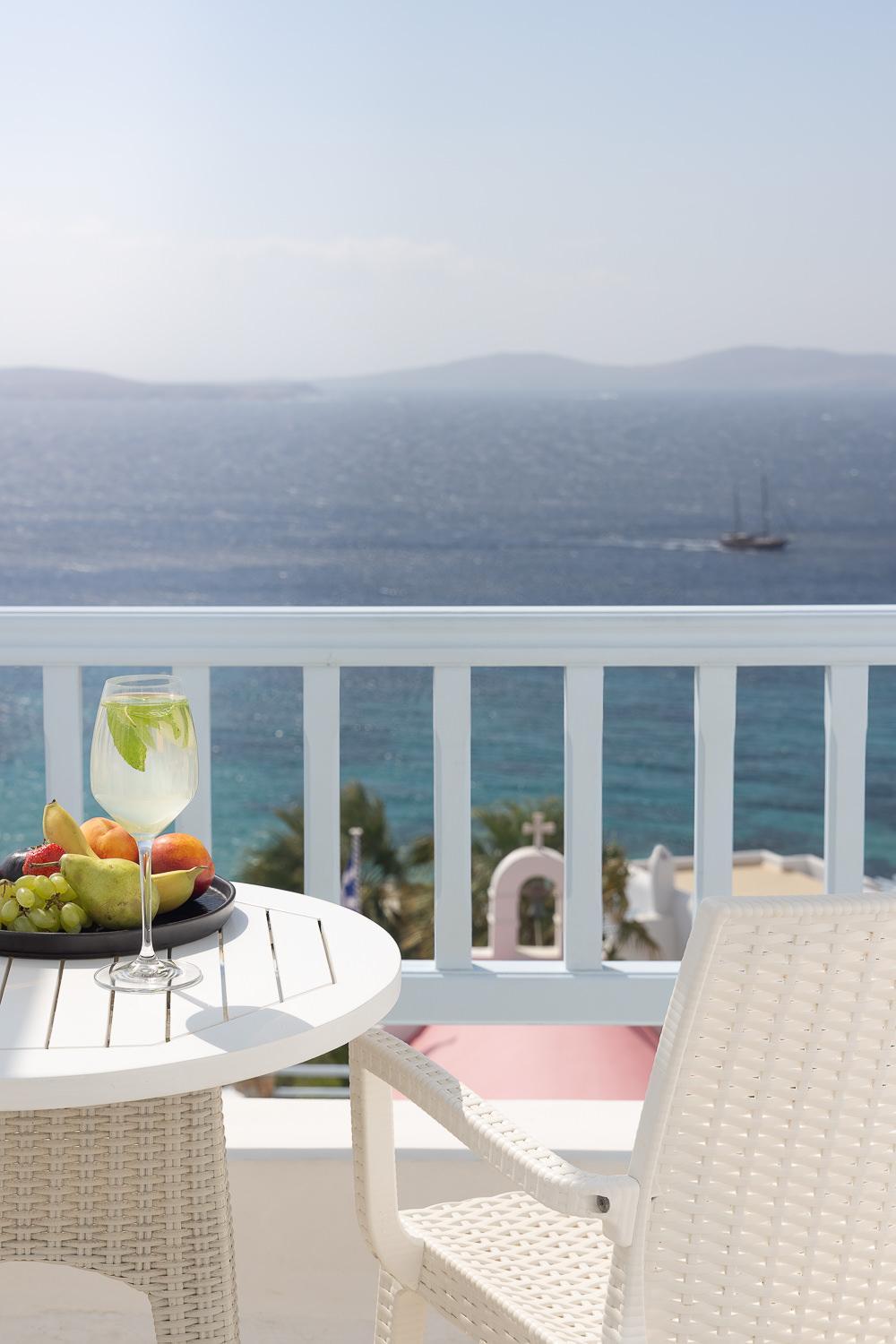 Signature Junior Suite with Sea View - Photo 10