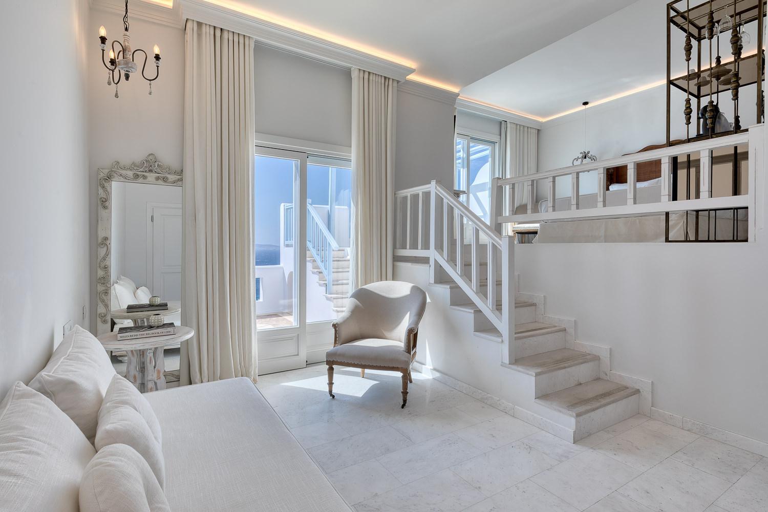 Signature Junior Suite with Sea View - Photo 7