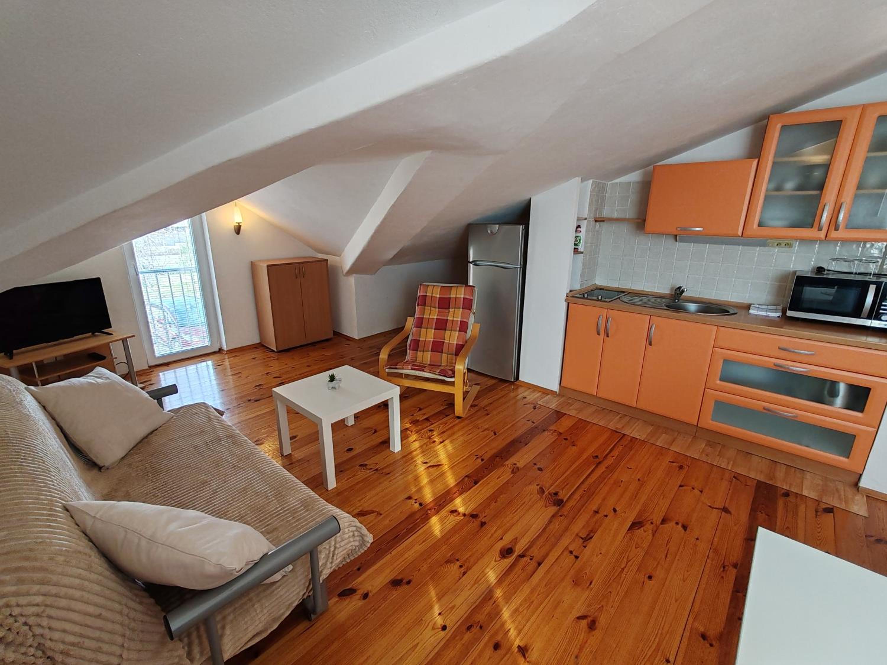 One-Bedroom Apartment with Balcony