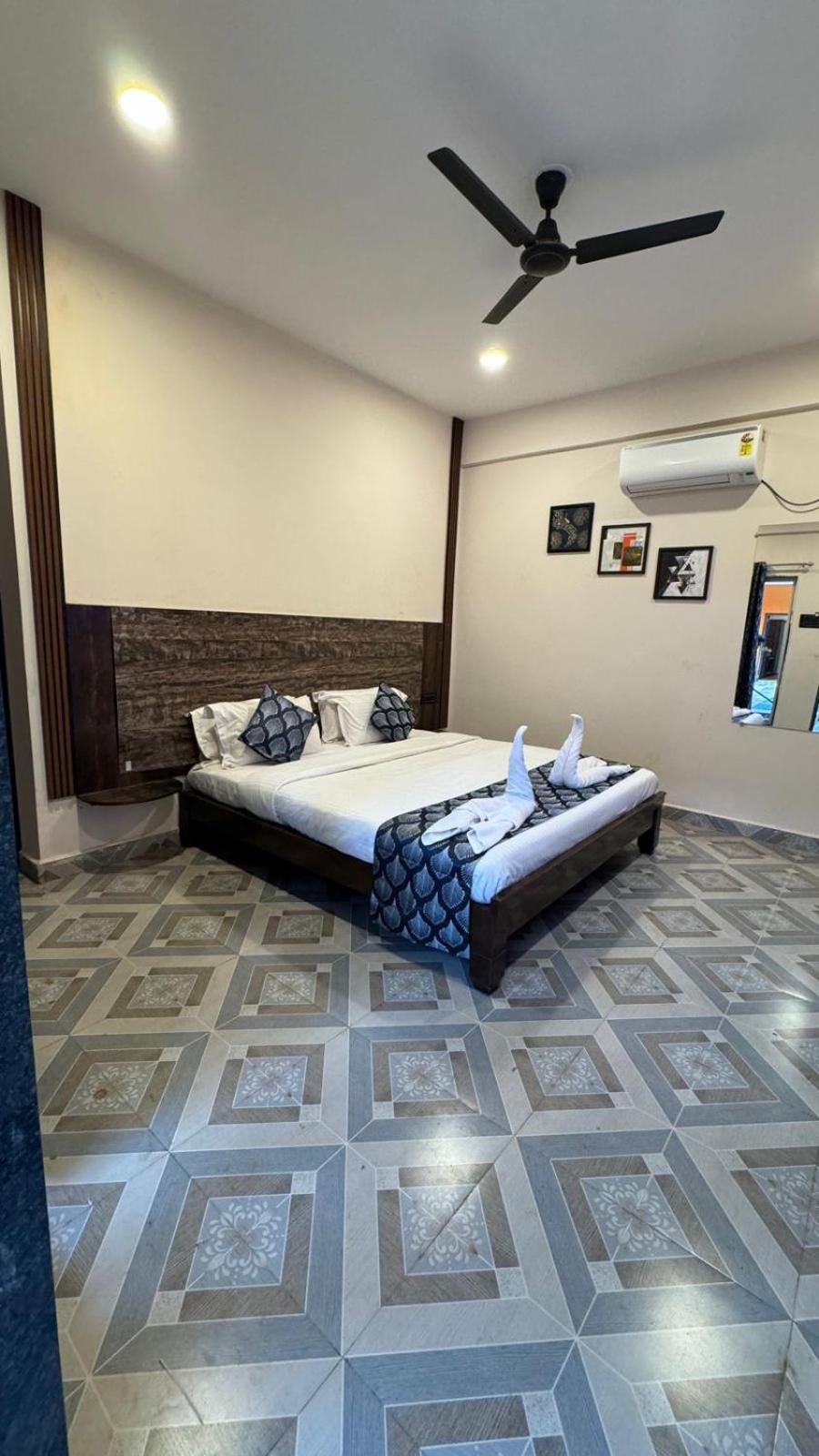 Double Room with Pool View photo 2