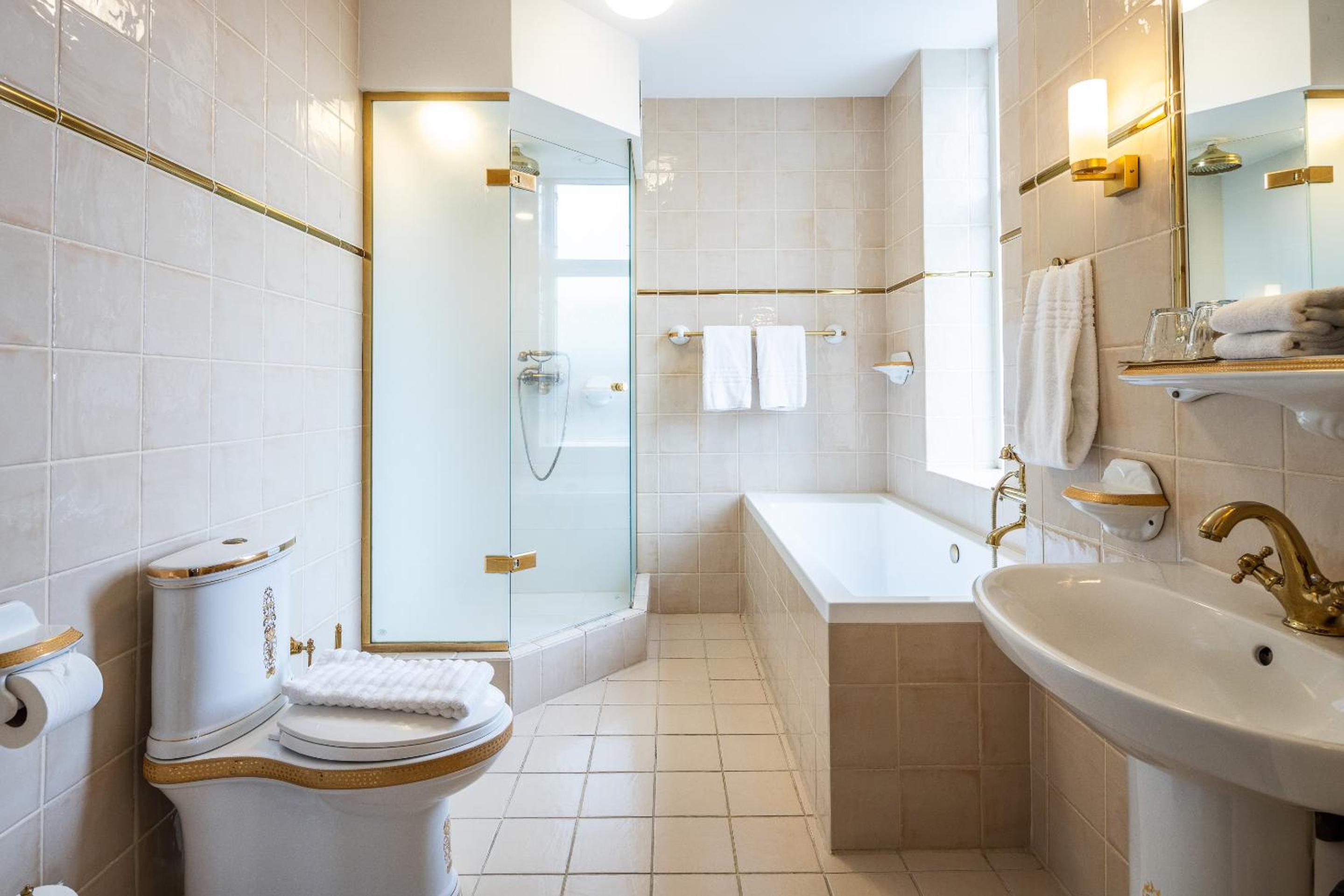 King's Suite - Photo 10