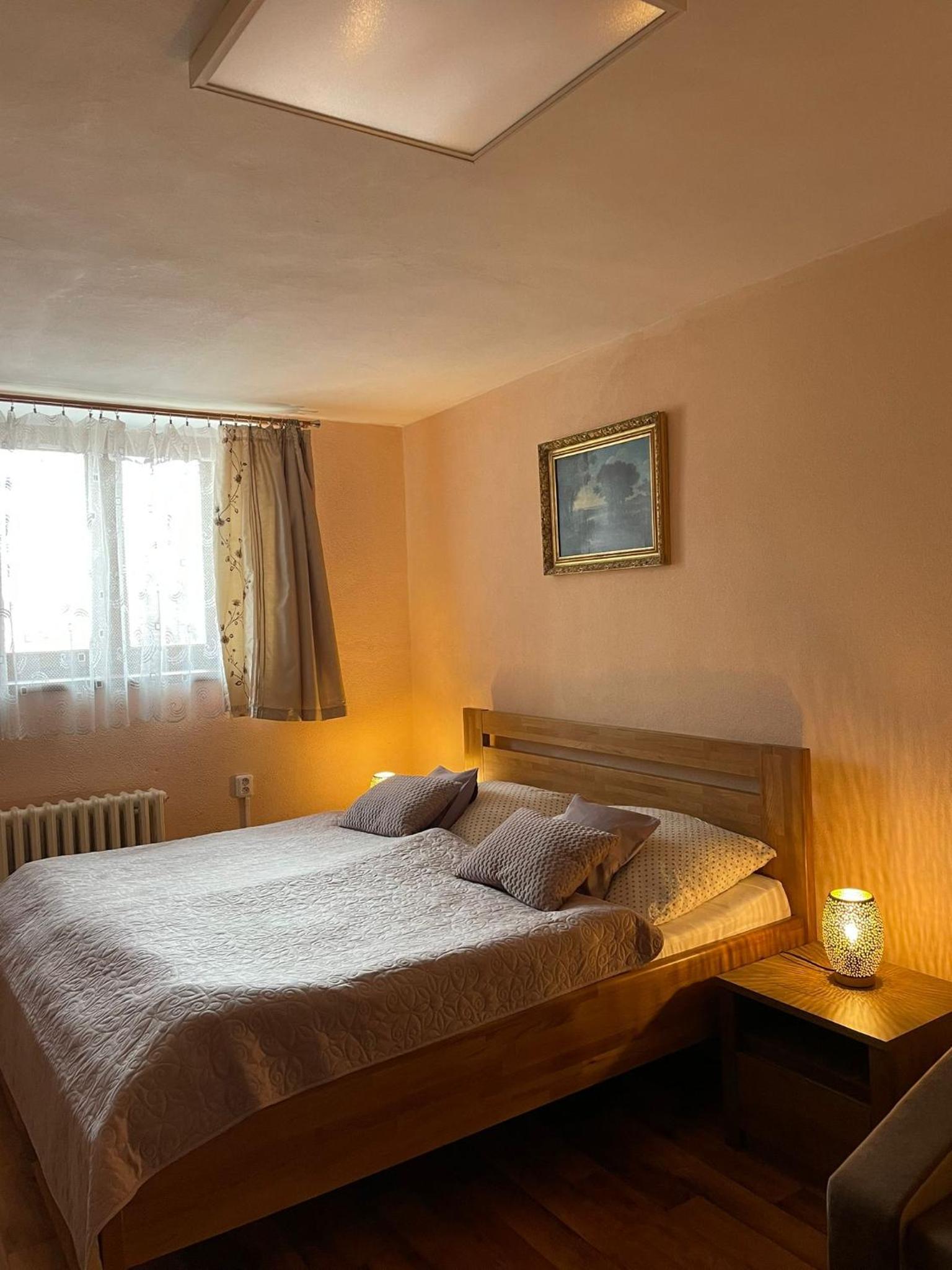 Deluxe Double Room with Extra Bed - Photo 15