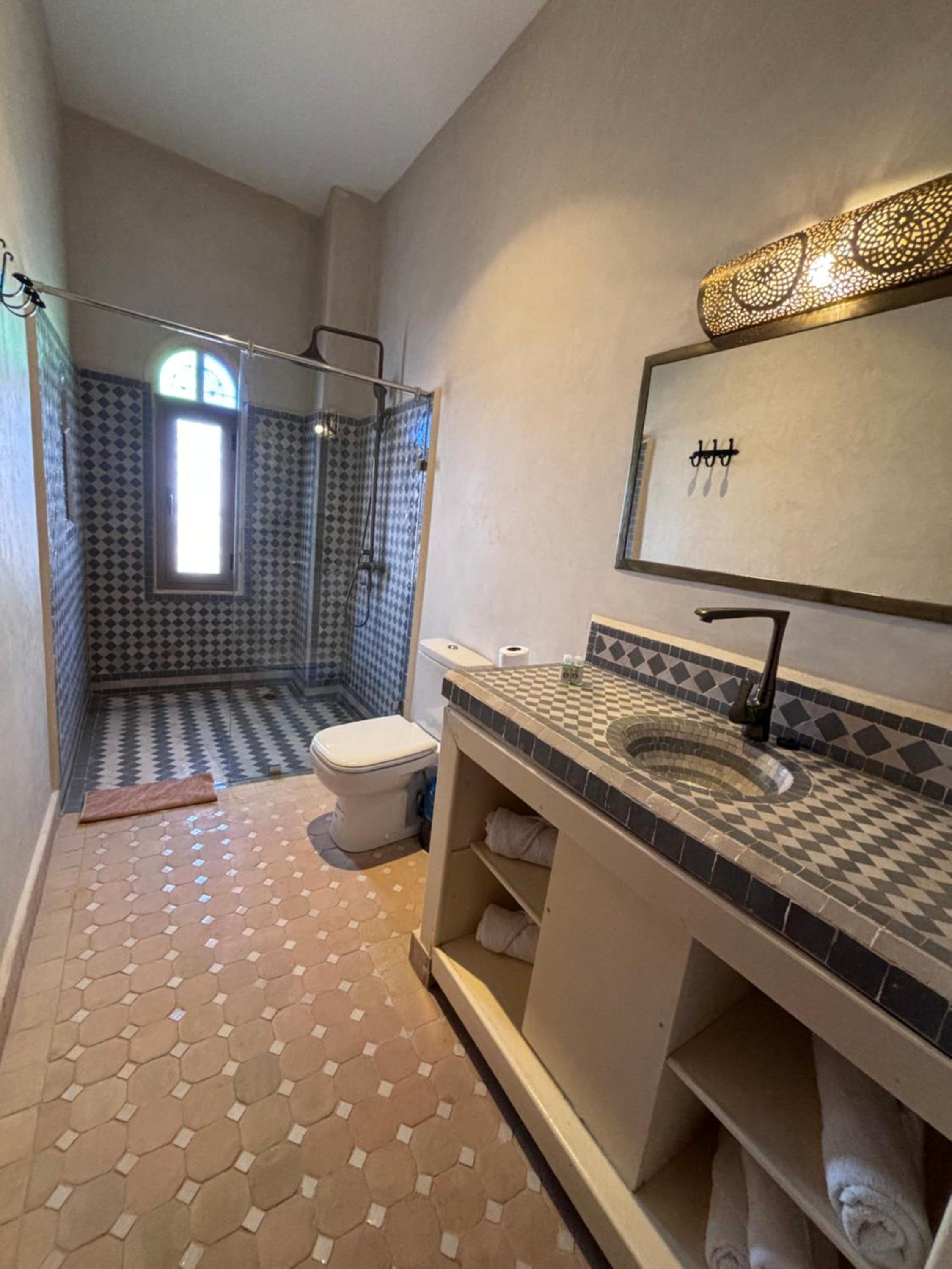 Double Room - Photo 11