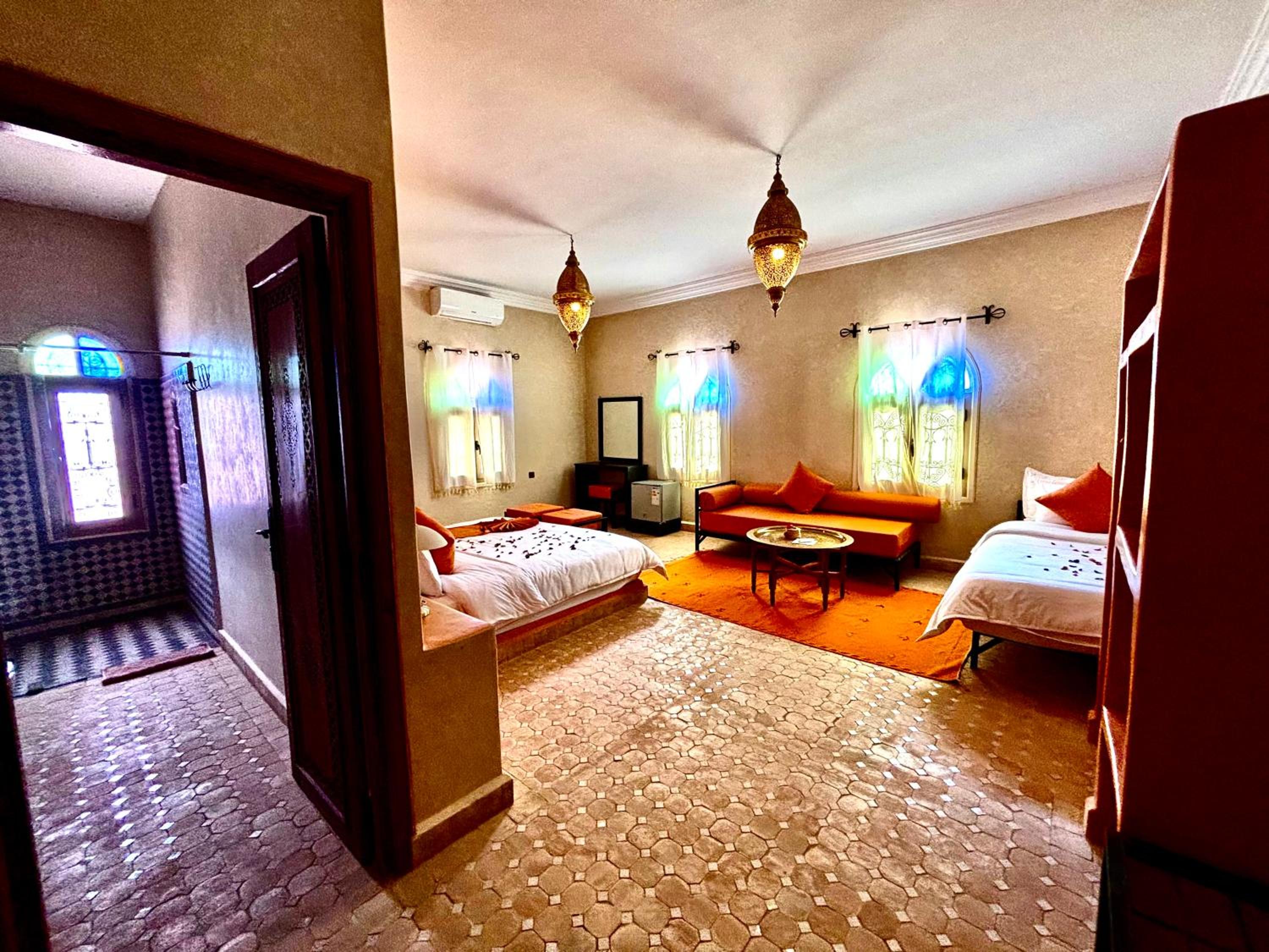 Comfort Triple Room - Photo 12