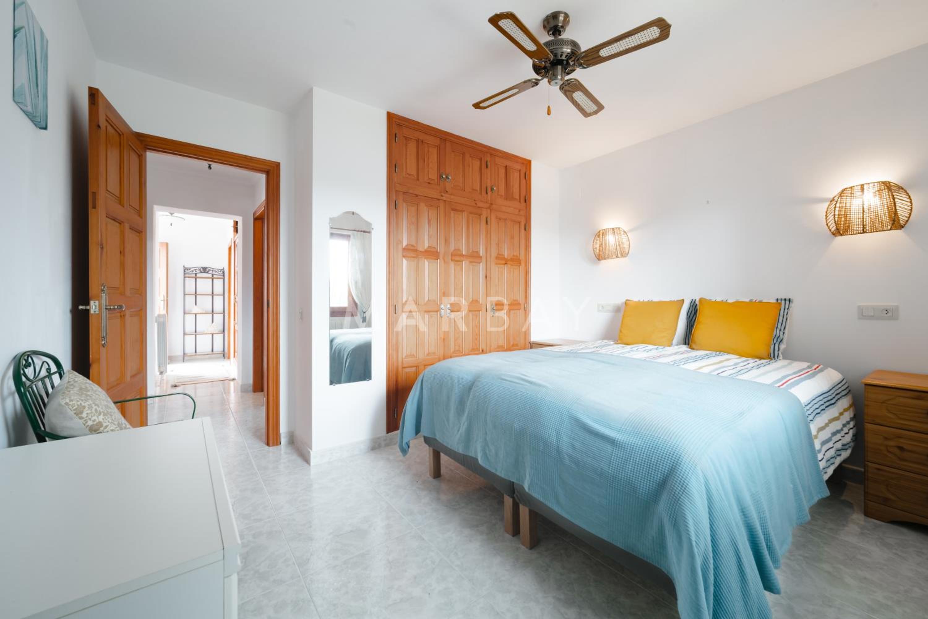 Villa de Tres Habitaciones