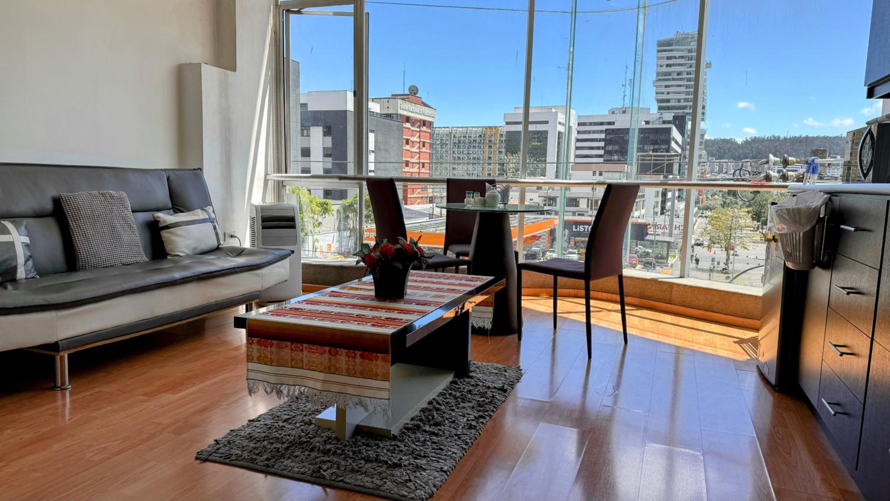 Studio Apartment