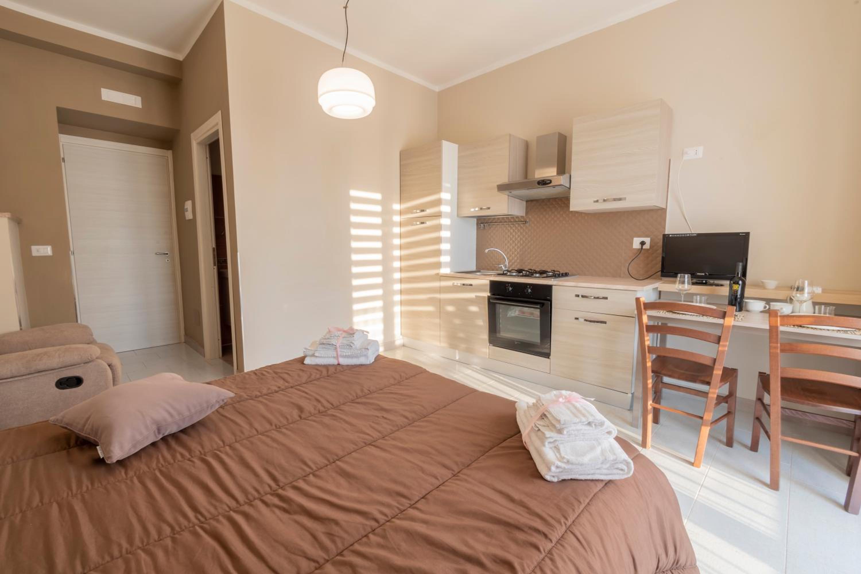 Two-Bedroom Apartment with Balcony photo 1