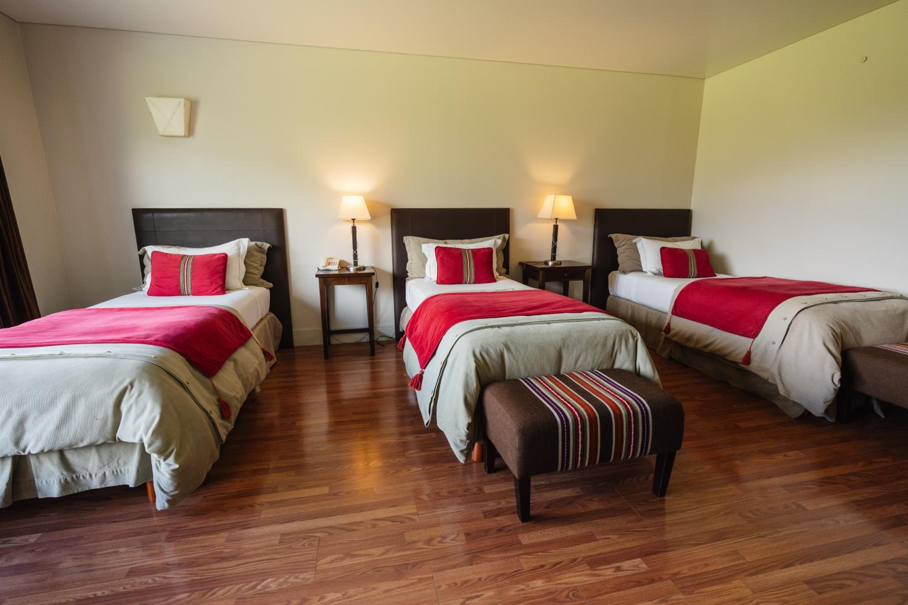 Superior Triple Room thumbnail 6