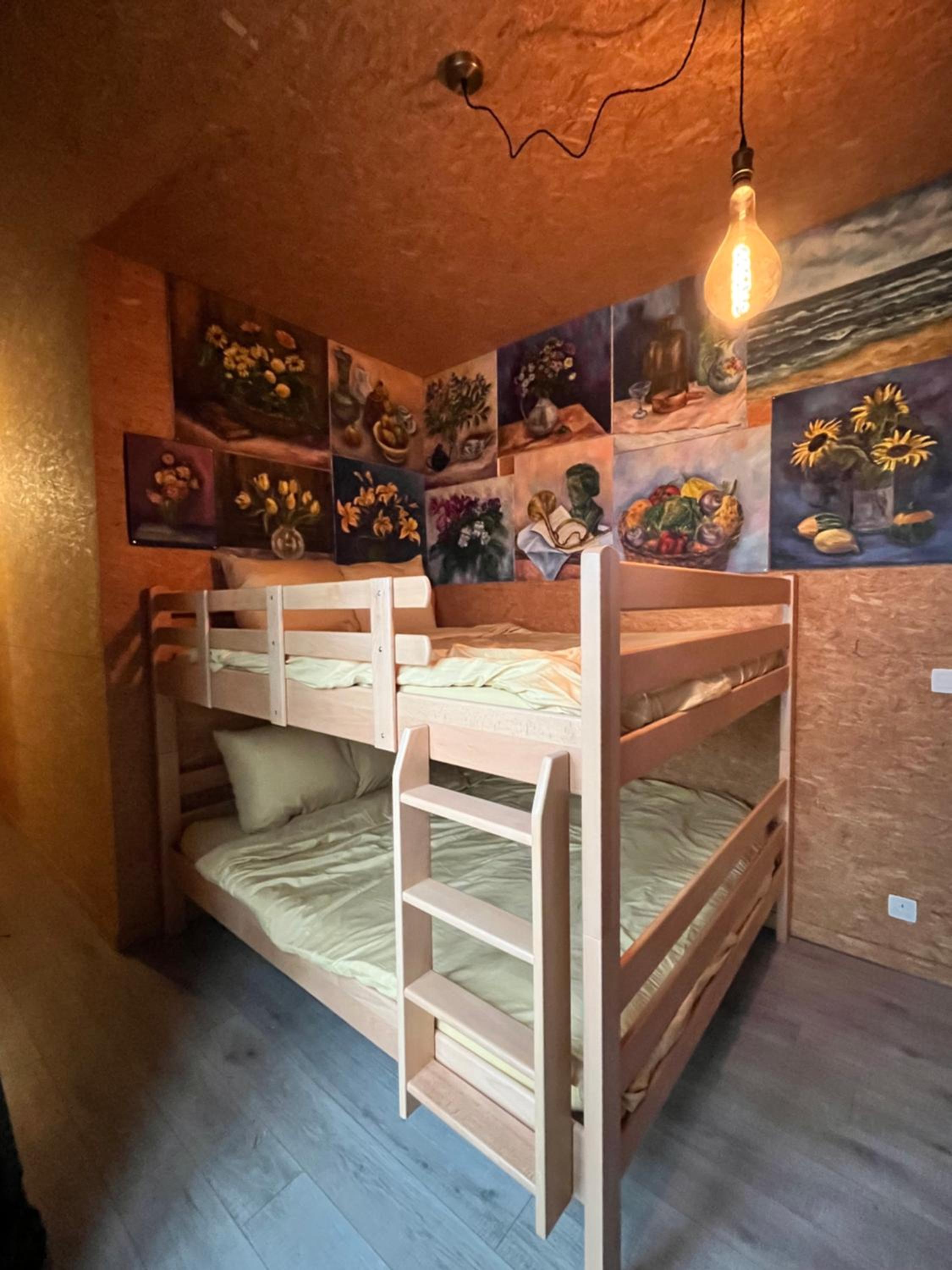 Standard Queen Room With Two Queen Beds photo 1