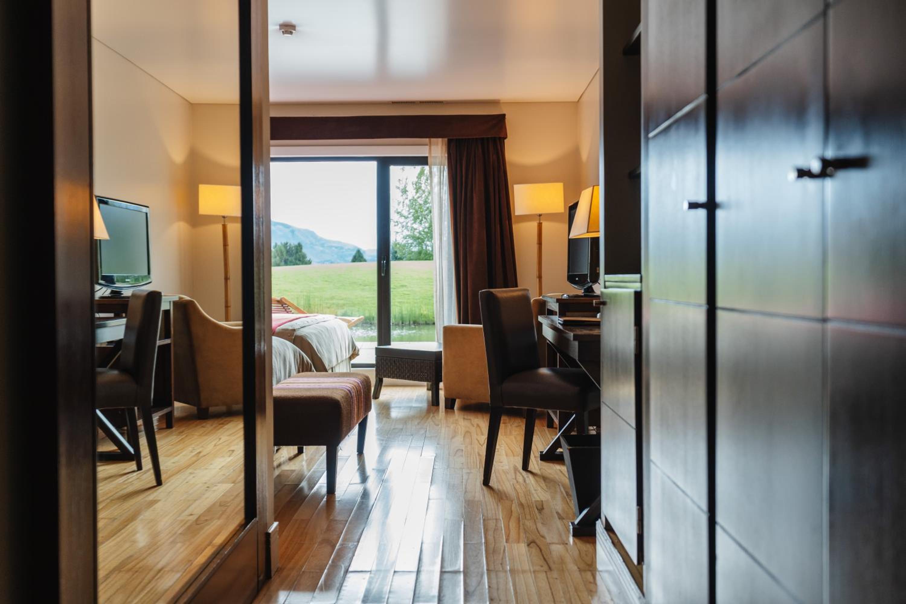 Superior Queen Room with Two Queen Beds
