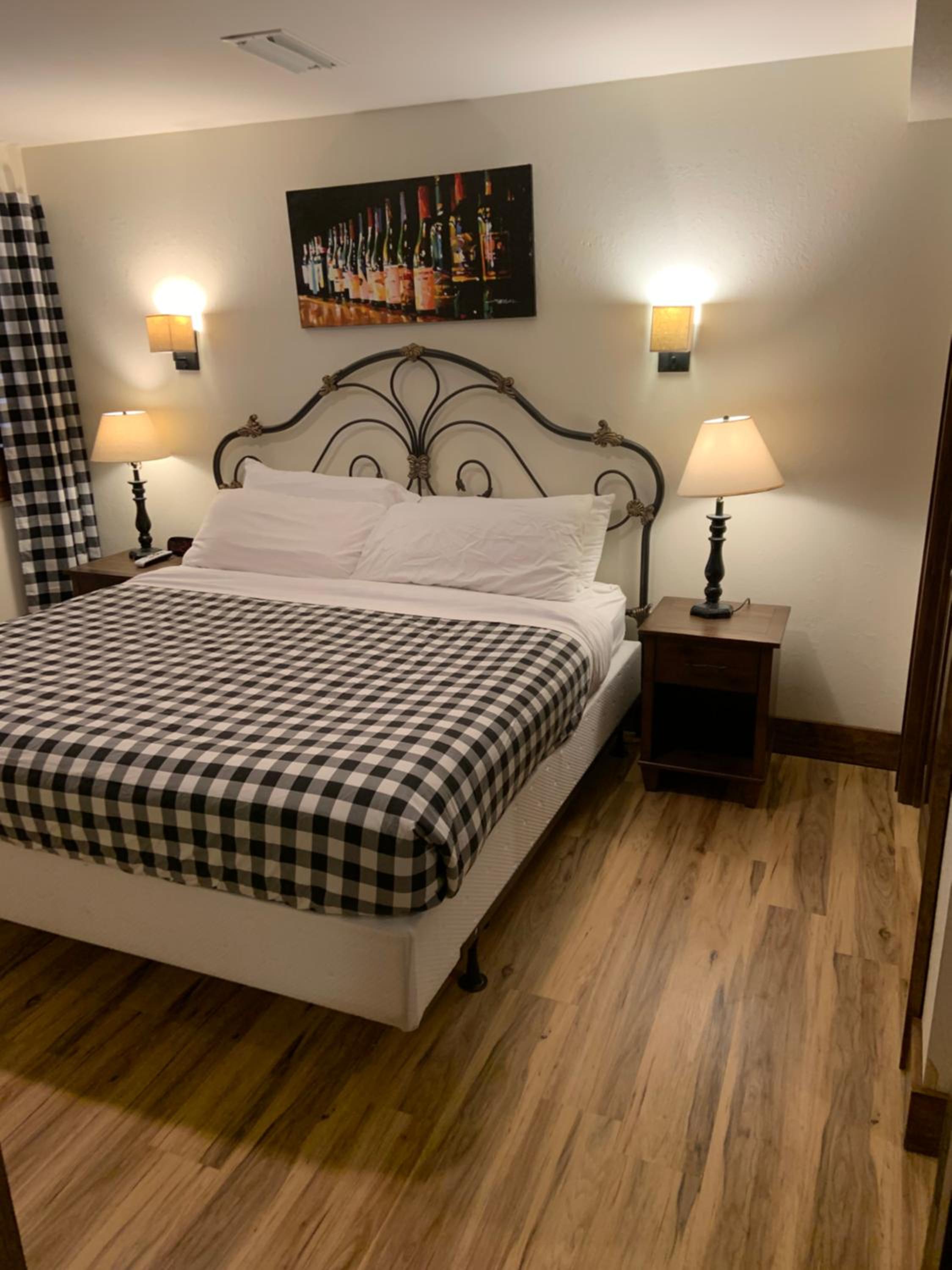 Standard King Room photo 1