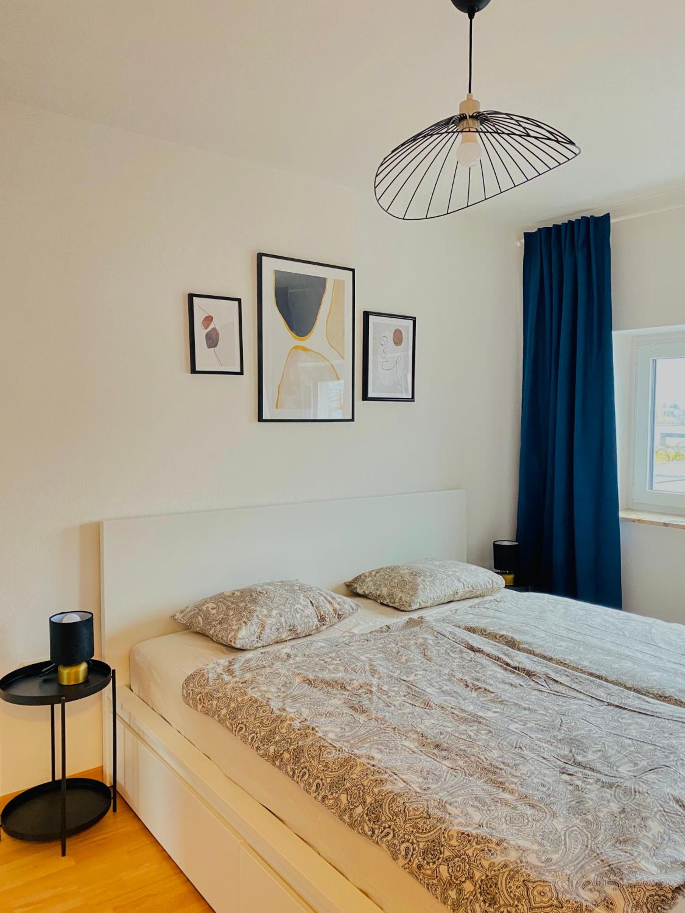 One-Bedroom Apartment photo 1