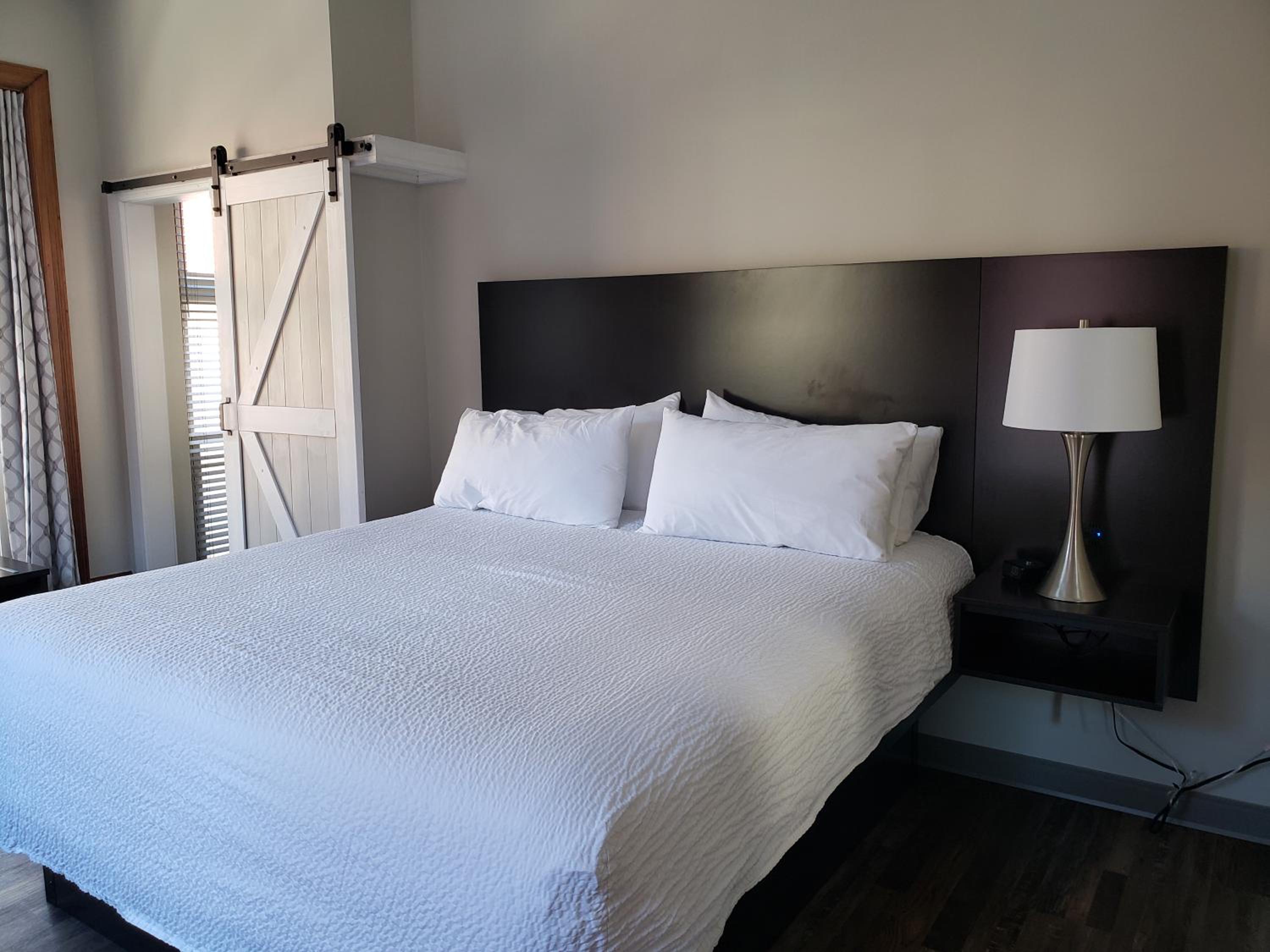 King Room With Balcony photo 3