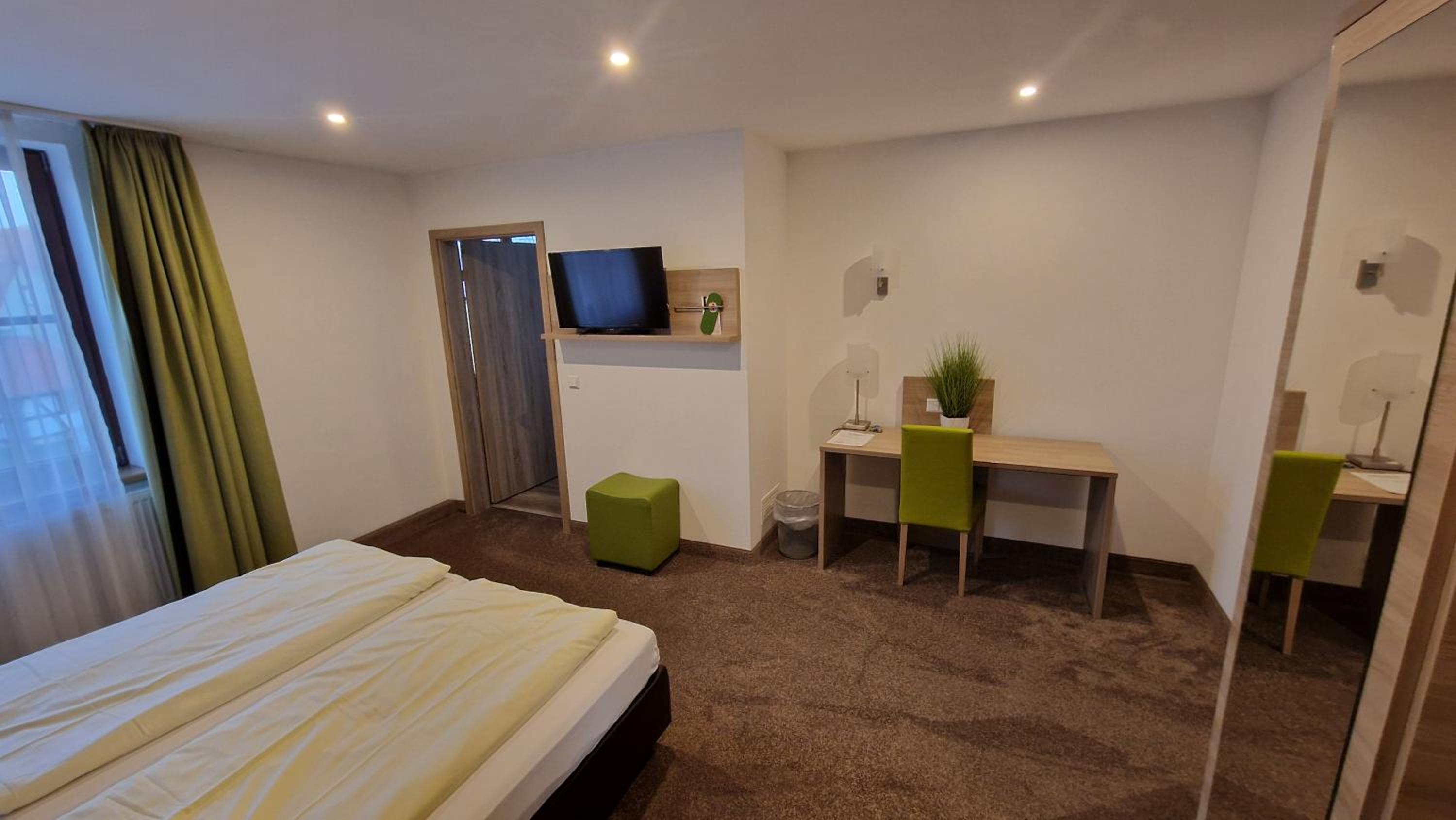 Superior Double Room - Photo 12