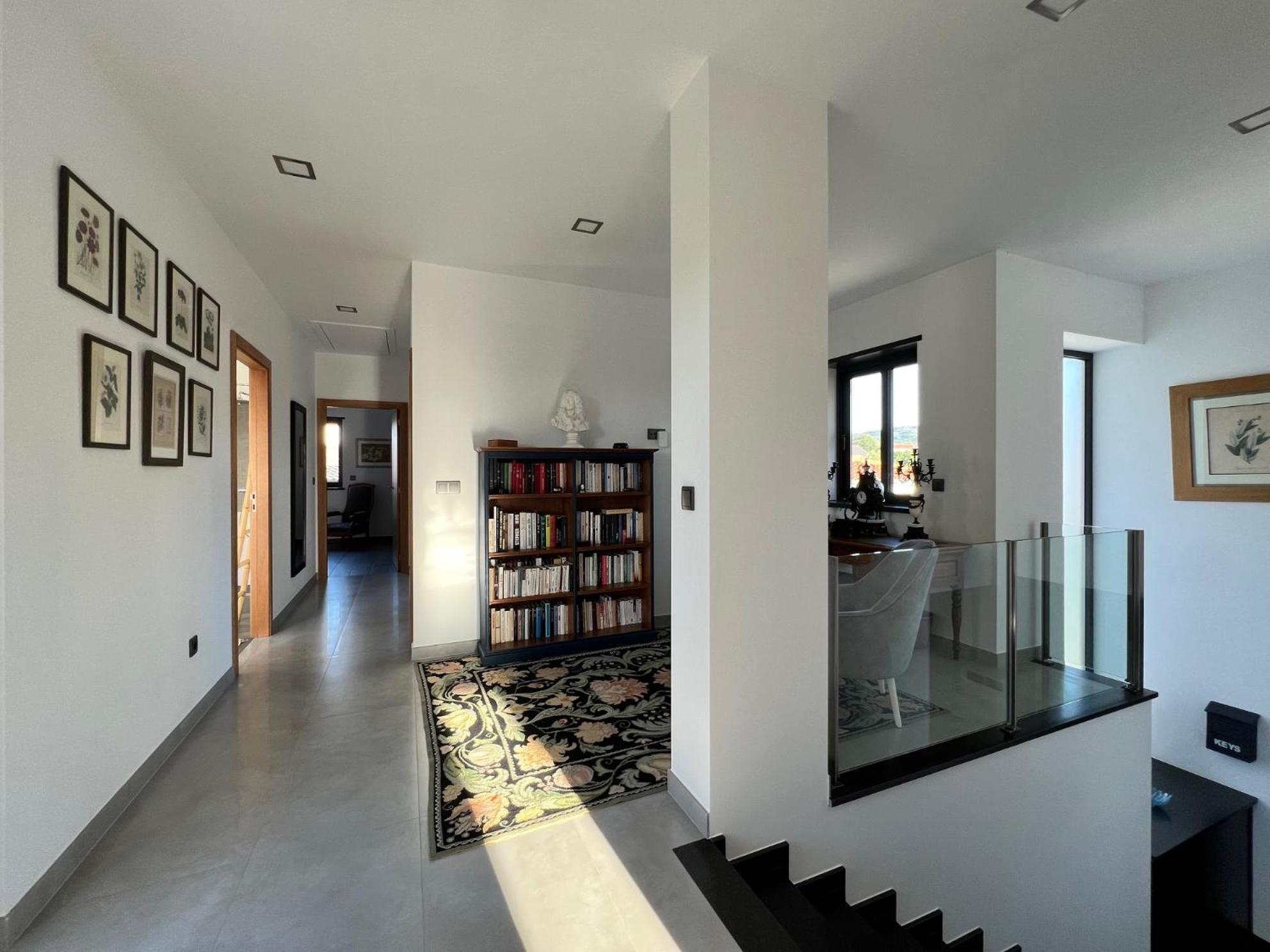 Superior Villa photo 1