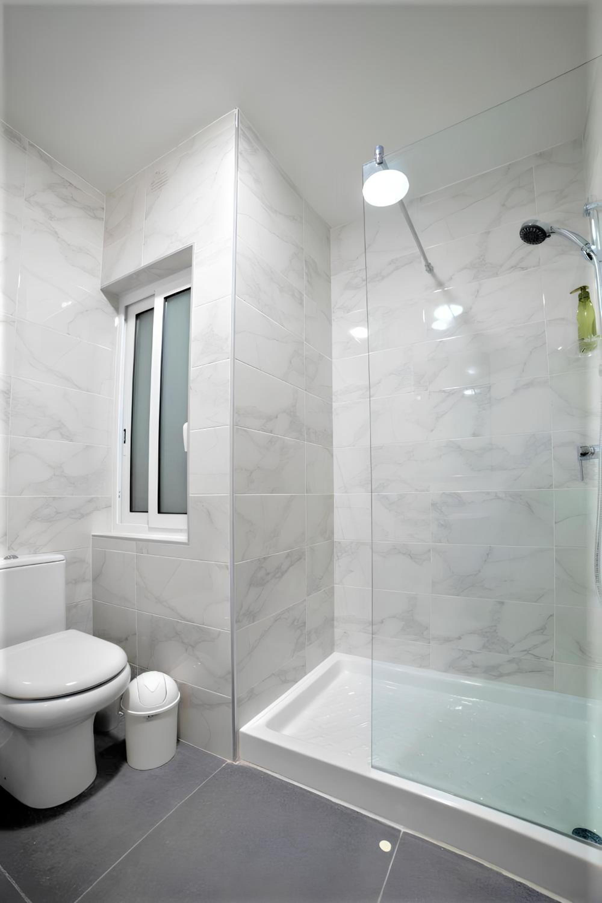 One-Bedroom Apartment - Photo 6