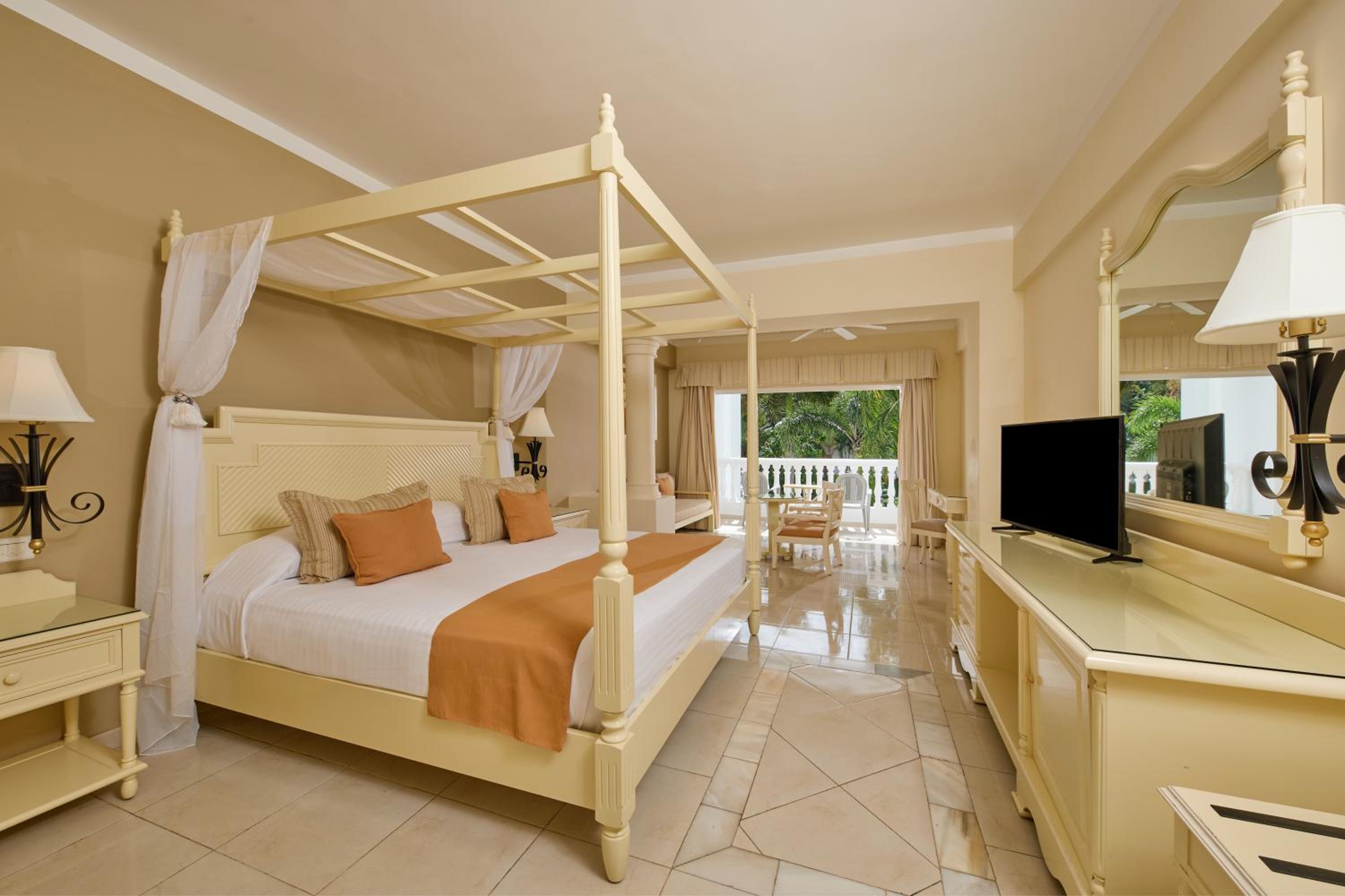 Junior Suite Deluxe  (2 Adults)